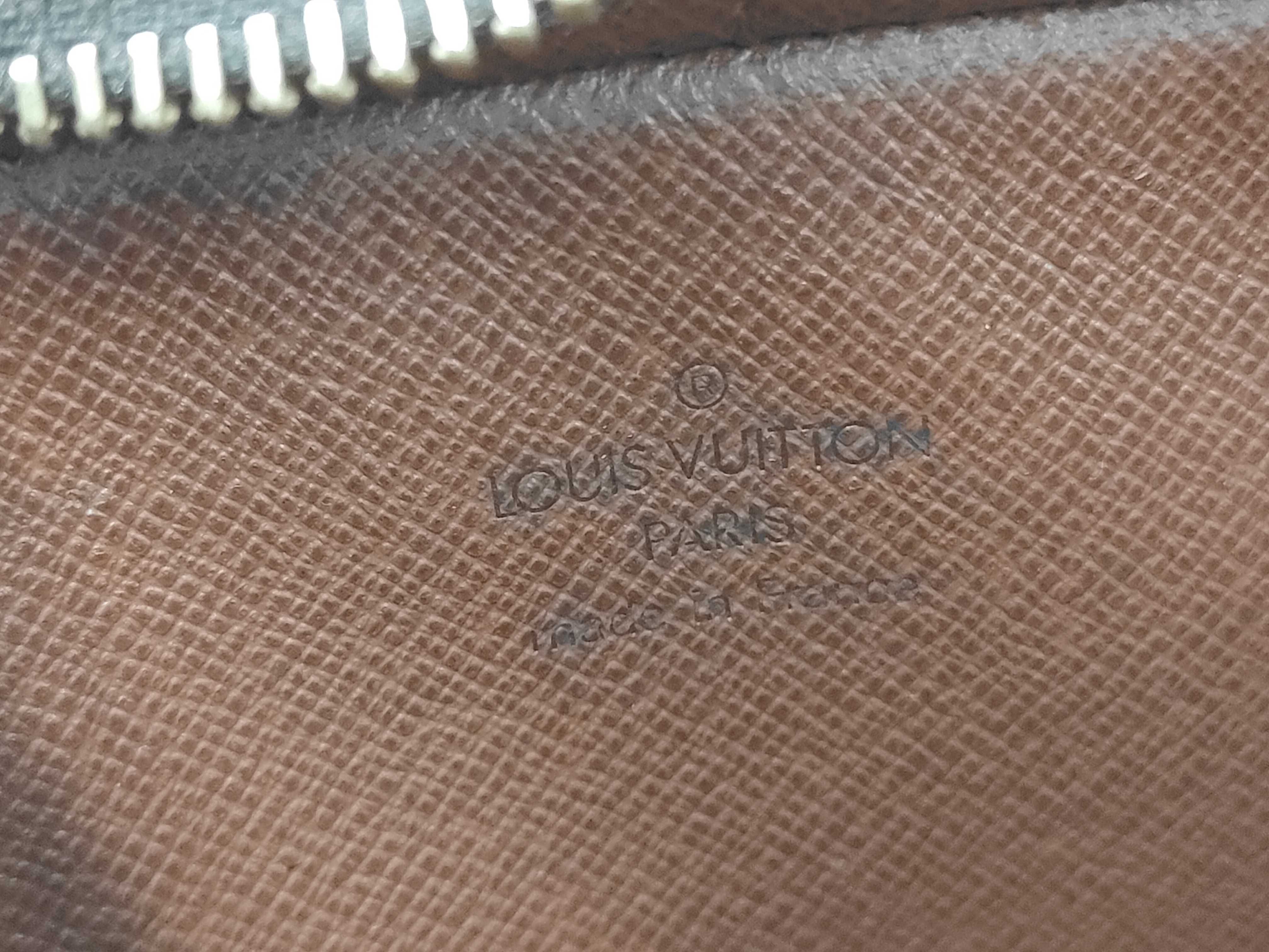 LV Shoulder Bag — view 10