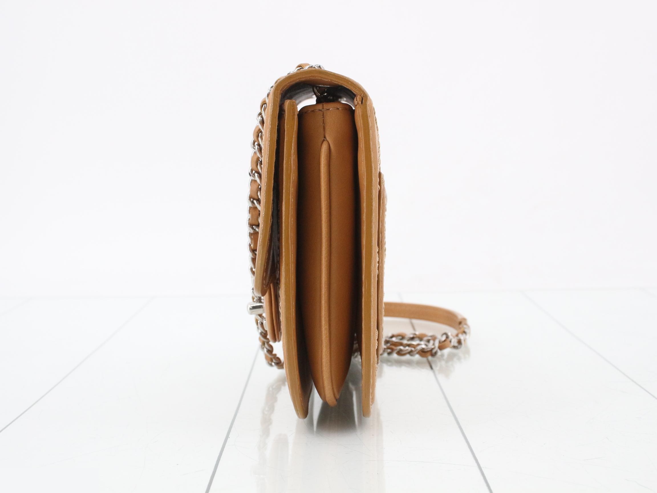 Matelassé (bag) - Shoulder bag — view 3
