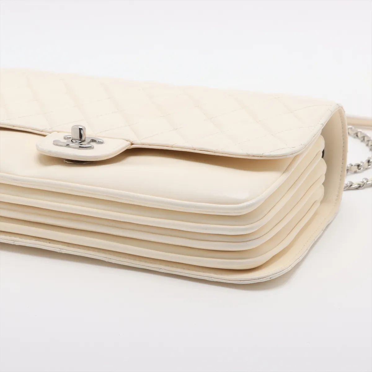 Matelasse Leather Single Flap Double Chain Bag Accordion White Silver Hardware 16248003 16th Series — view 3