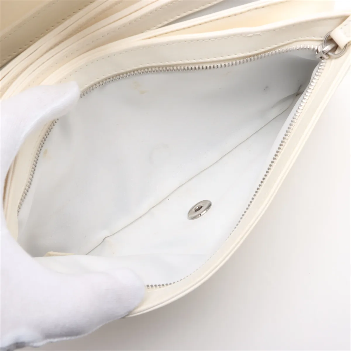 Matelasse Leather Single Flap Double Chain Bag Accordion White Silver Hardware 16248003 16th Series — view 10