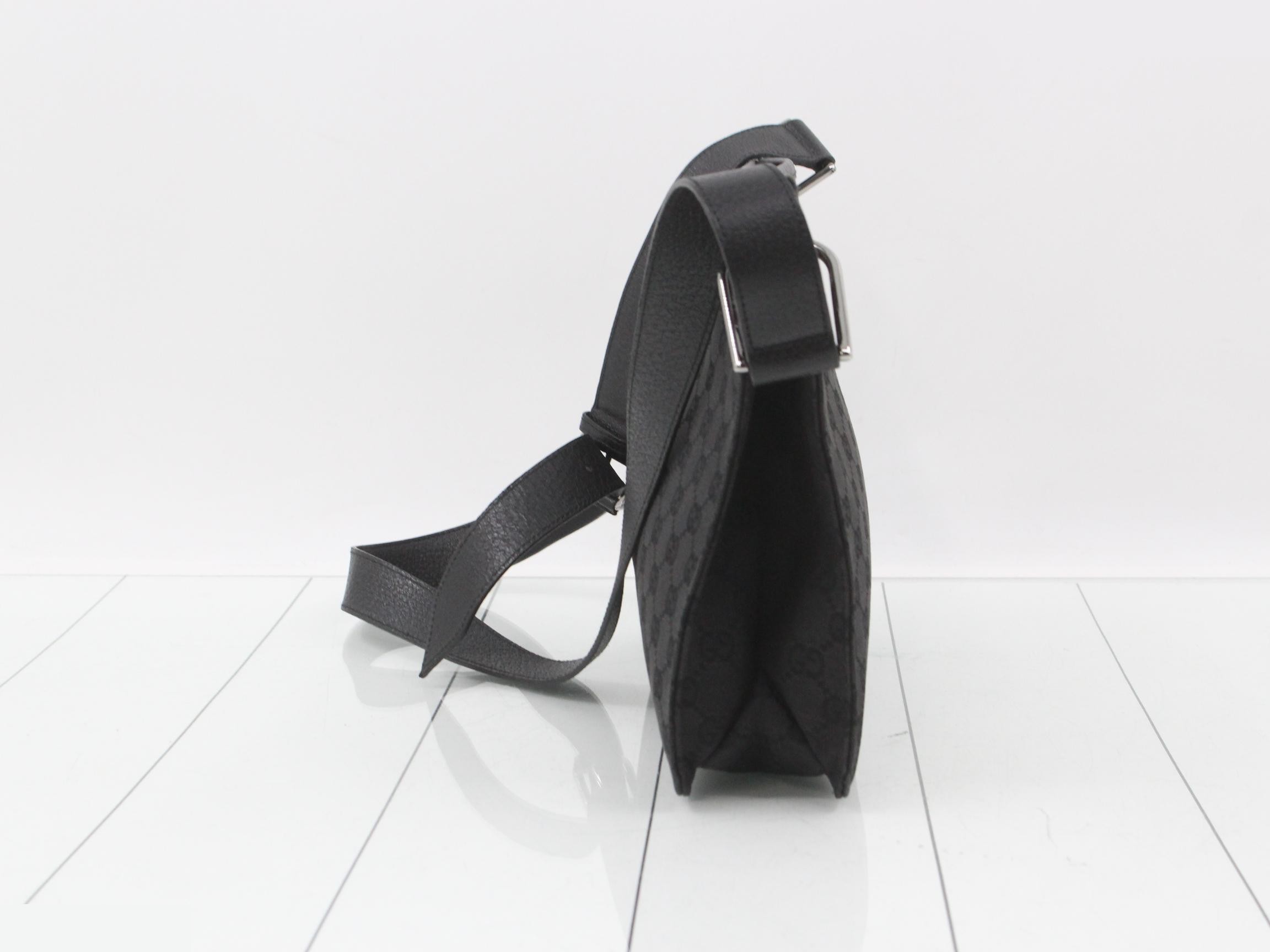 GG Canvas (Bag) - Shoulder Bag — view 3