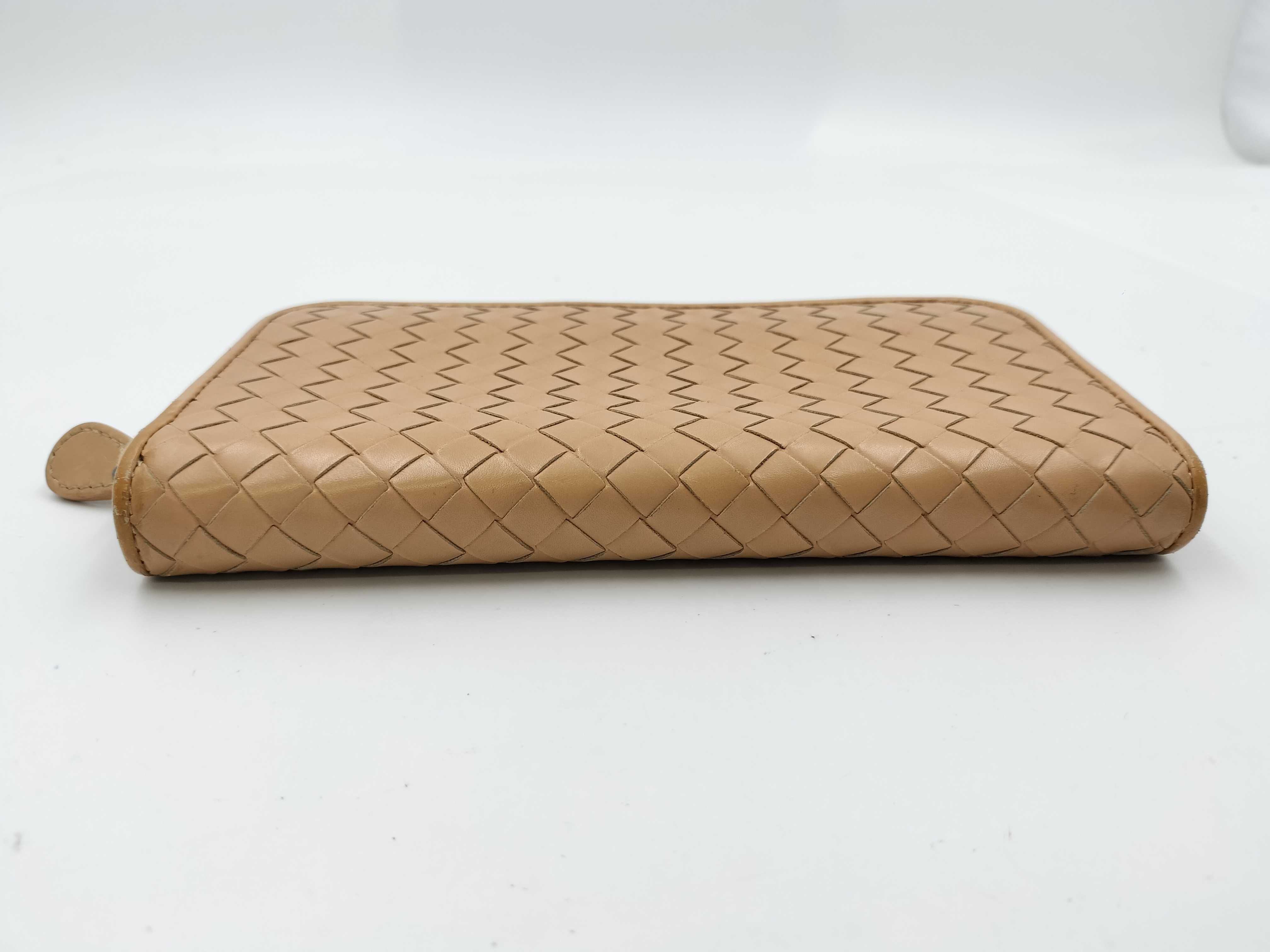 Intrecciato Round Zipper Long Wallet — view 4