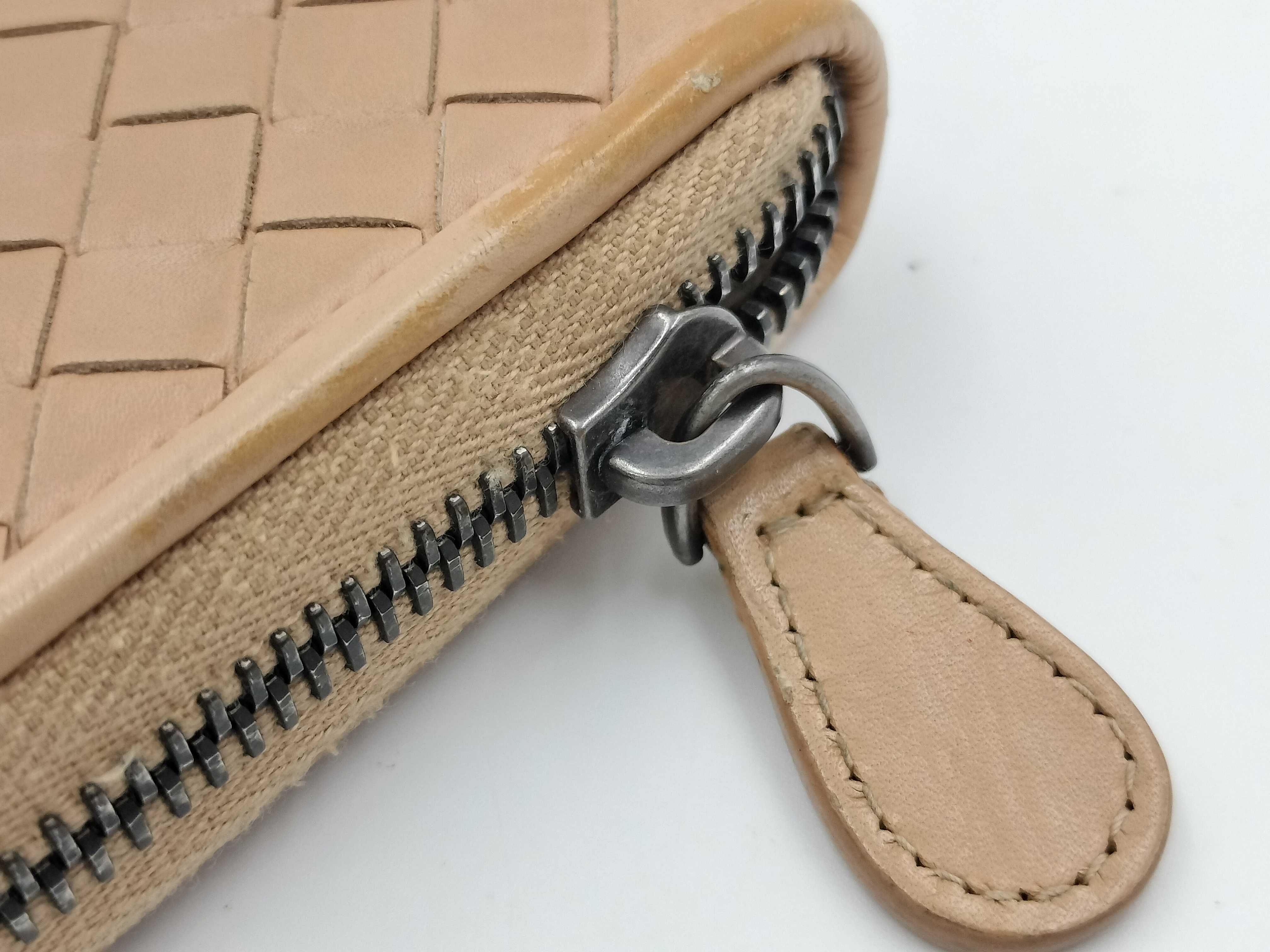 Intrecciato Round Zipper Long Wallet — view 6