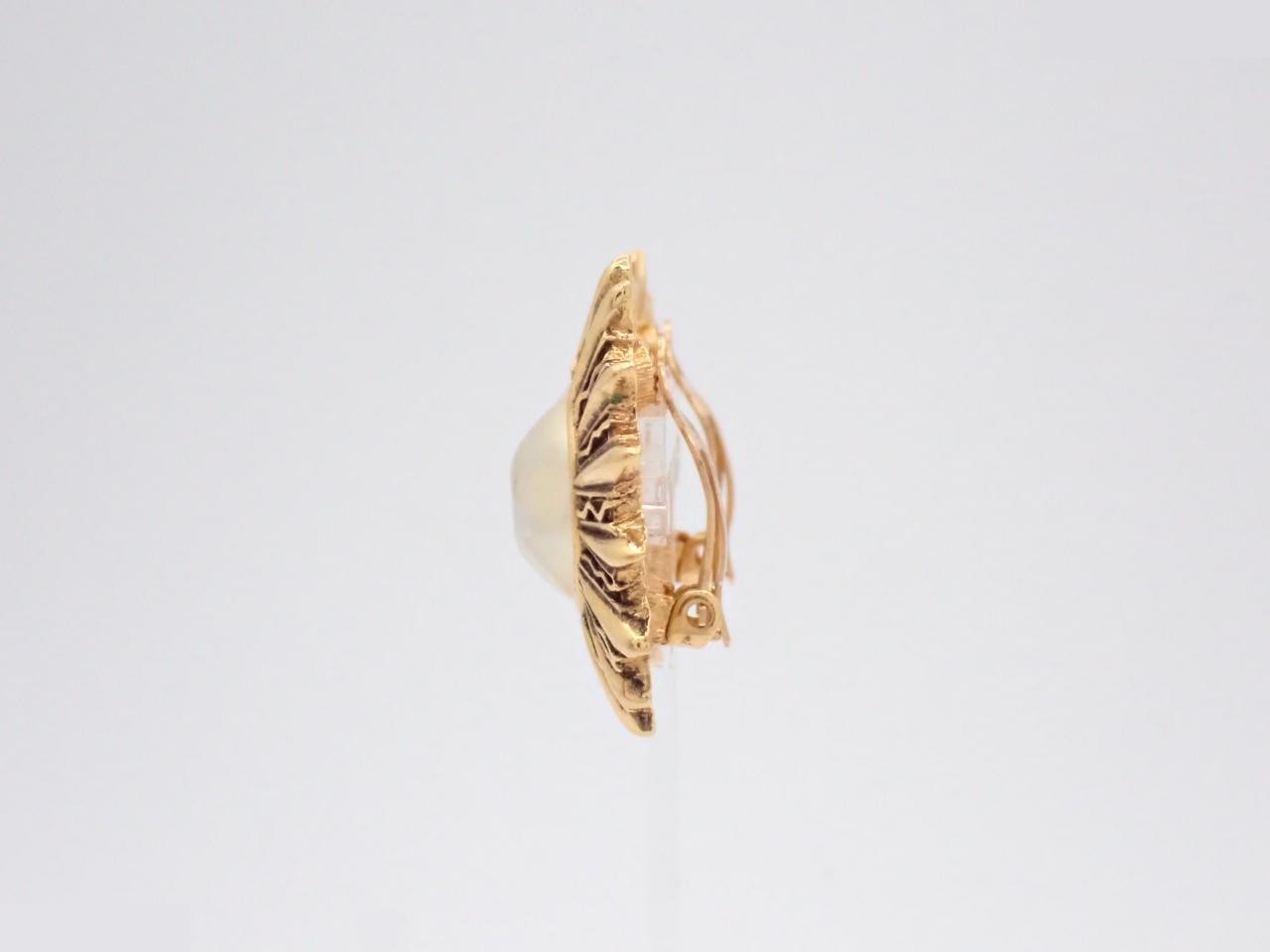 Vintage Classic (Precious Metal) Earrings — view 3