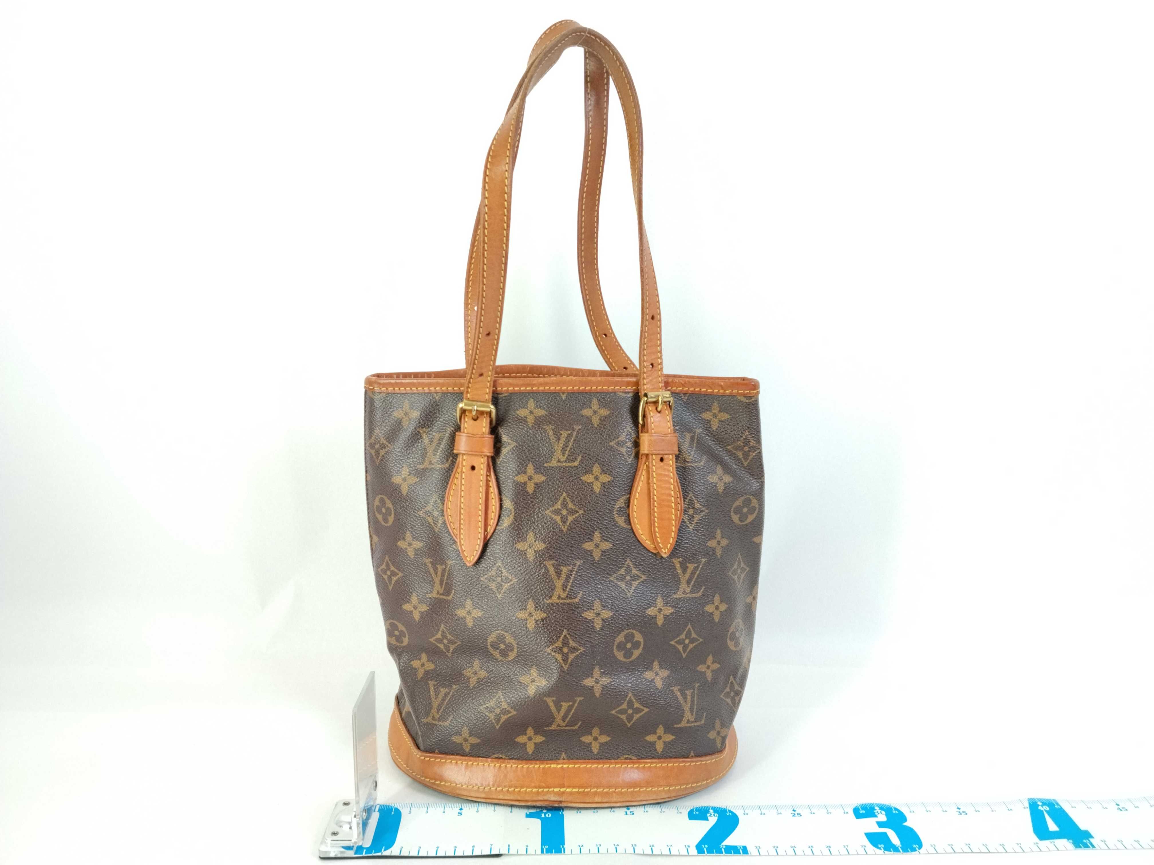 Monogram Bucket PM M42238 Tote Bag — view 2