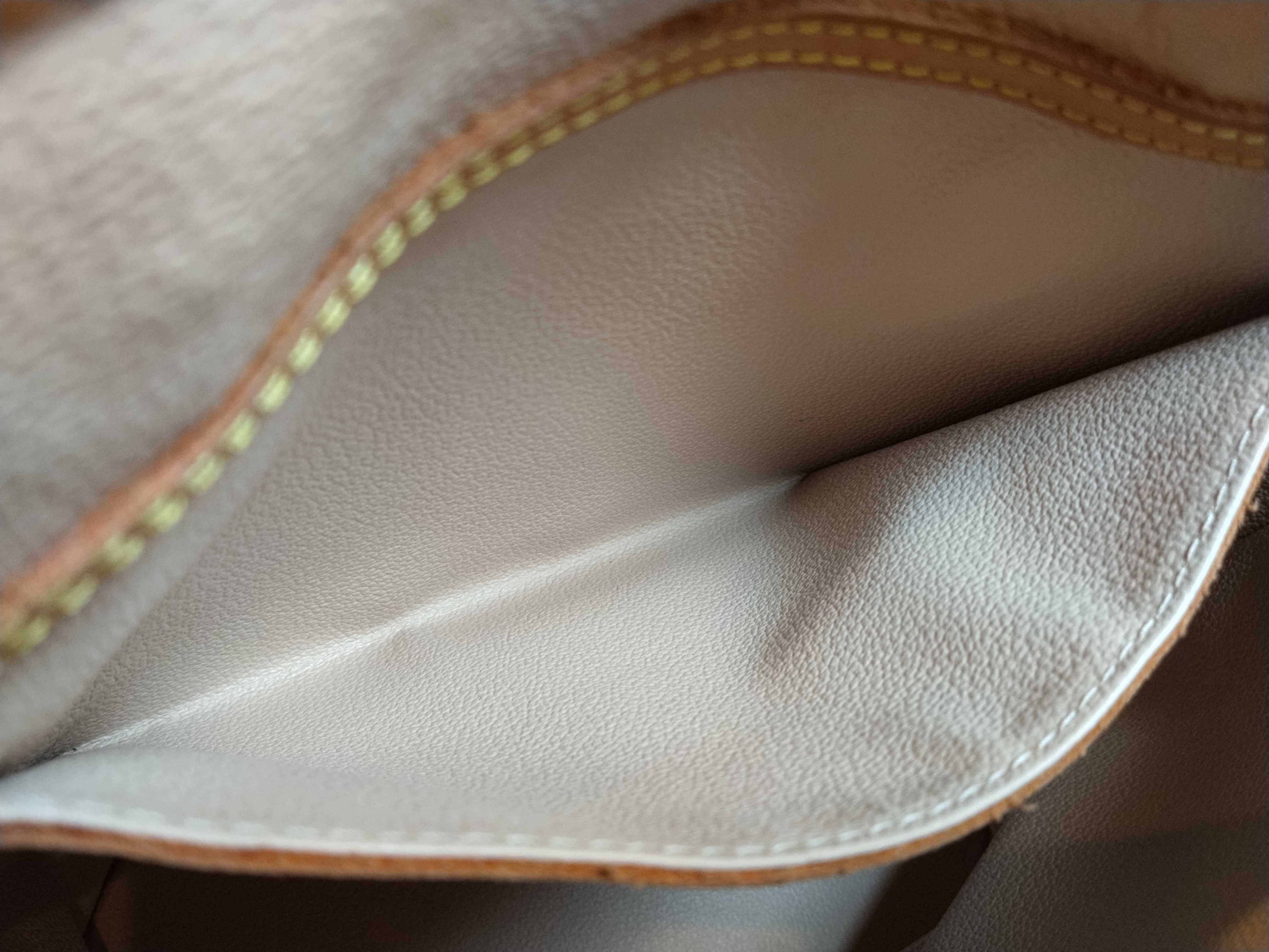 Monogram Bucket PM M42238 Tote Bag — view 11