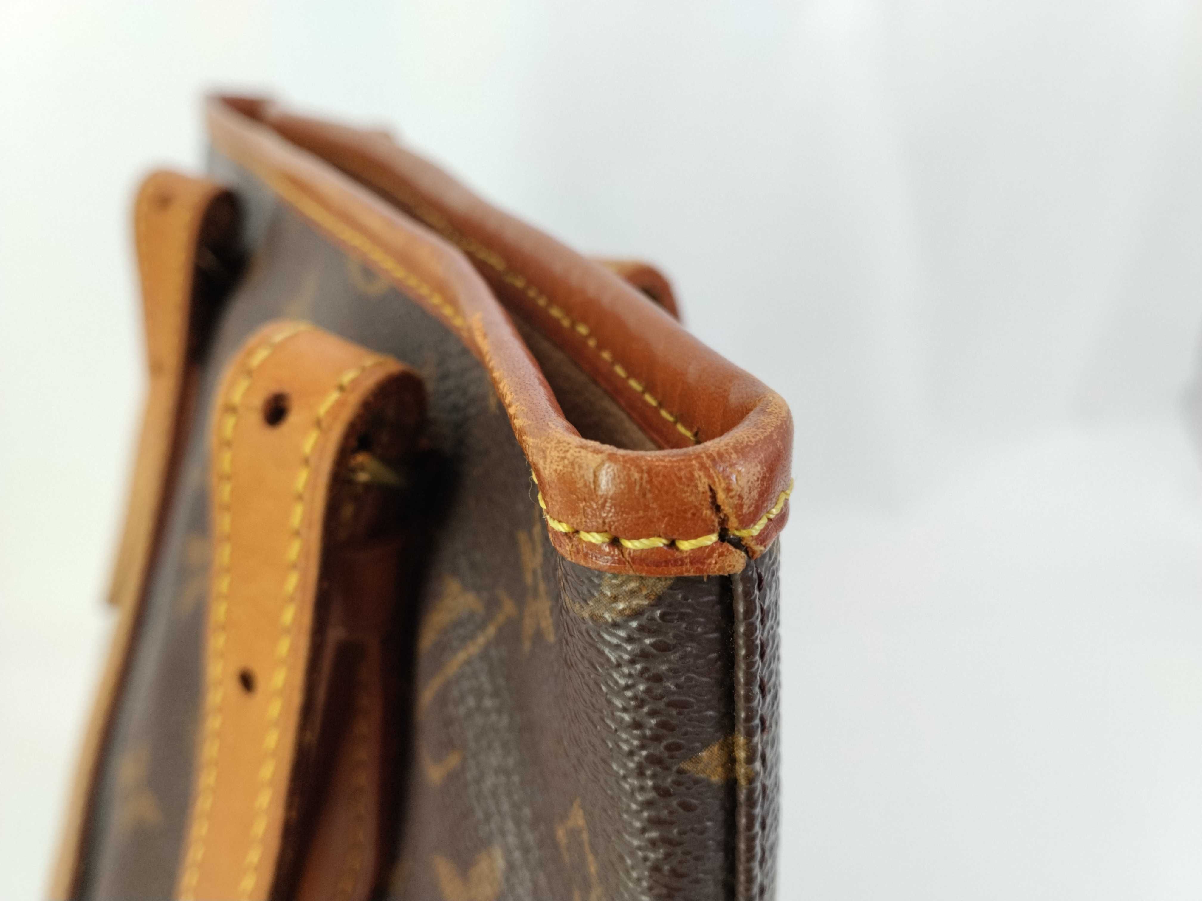Monogram Bucket PM M42238 Tote Bag — view 12