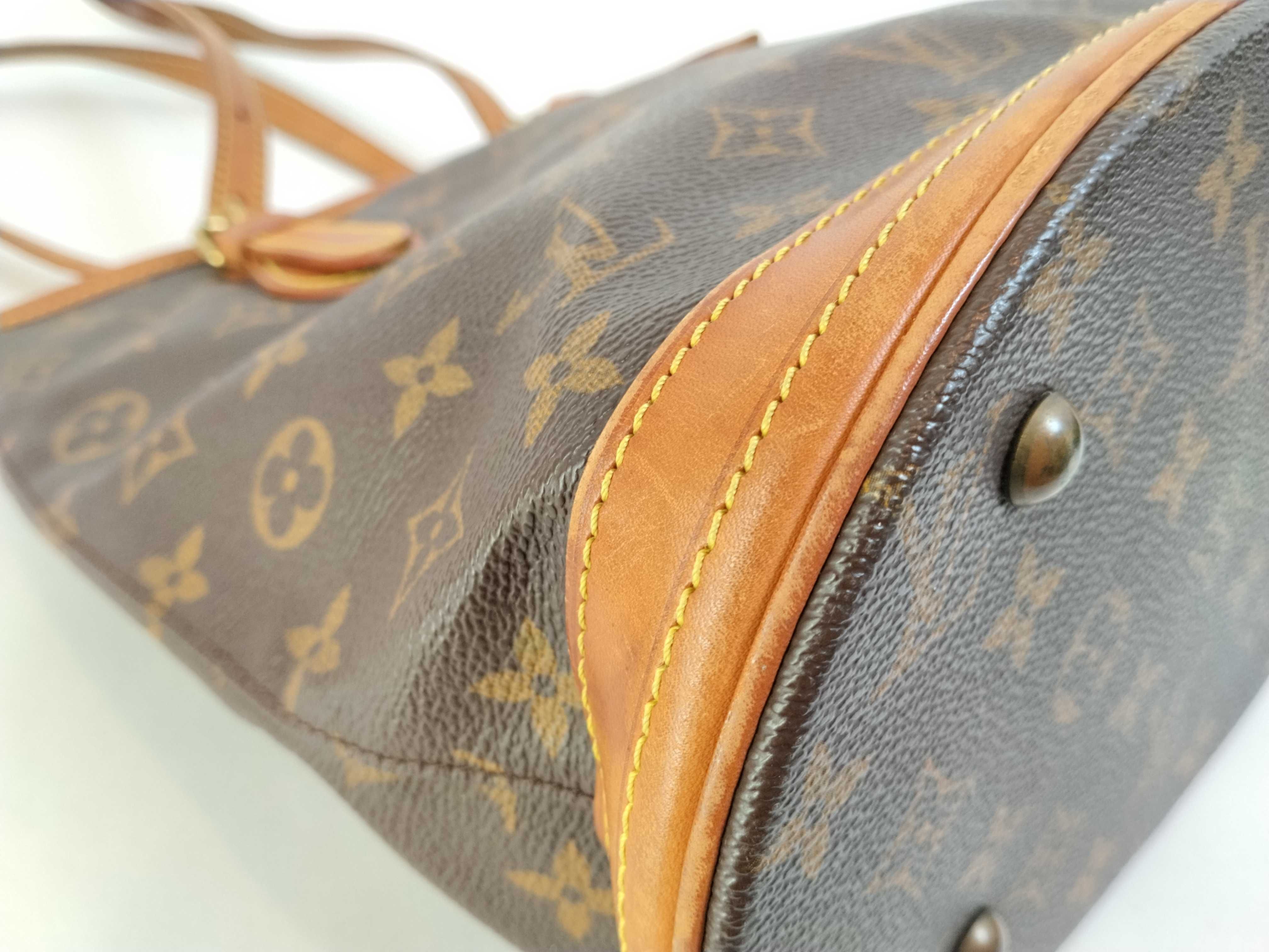 Monogram Bucket PM M42238 Tote Bag — view 6