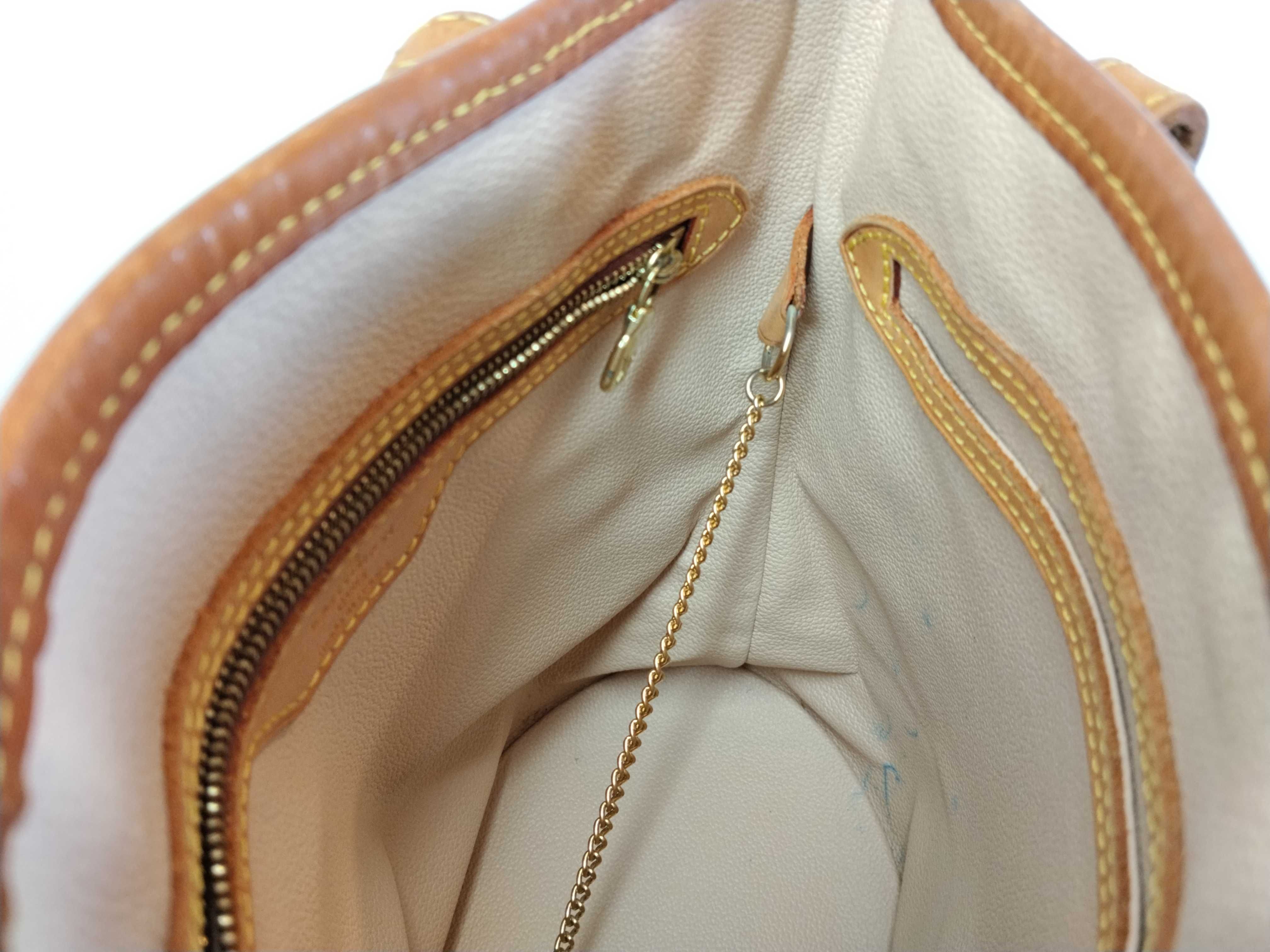 Monogram Bucket PM M42238 Tote Bag — view 9