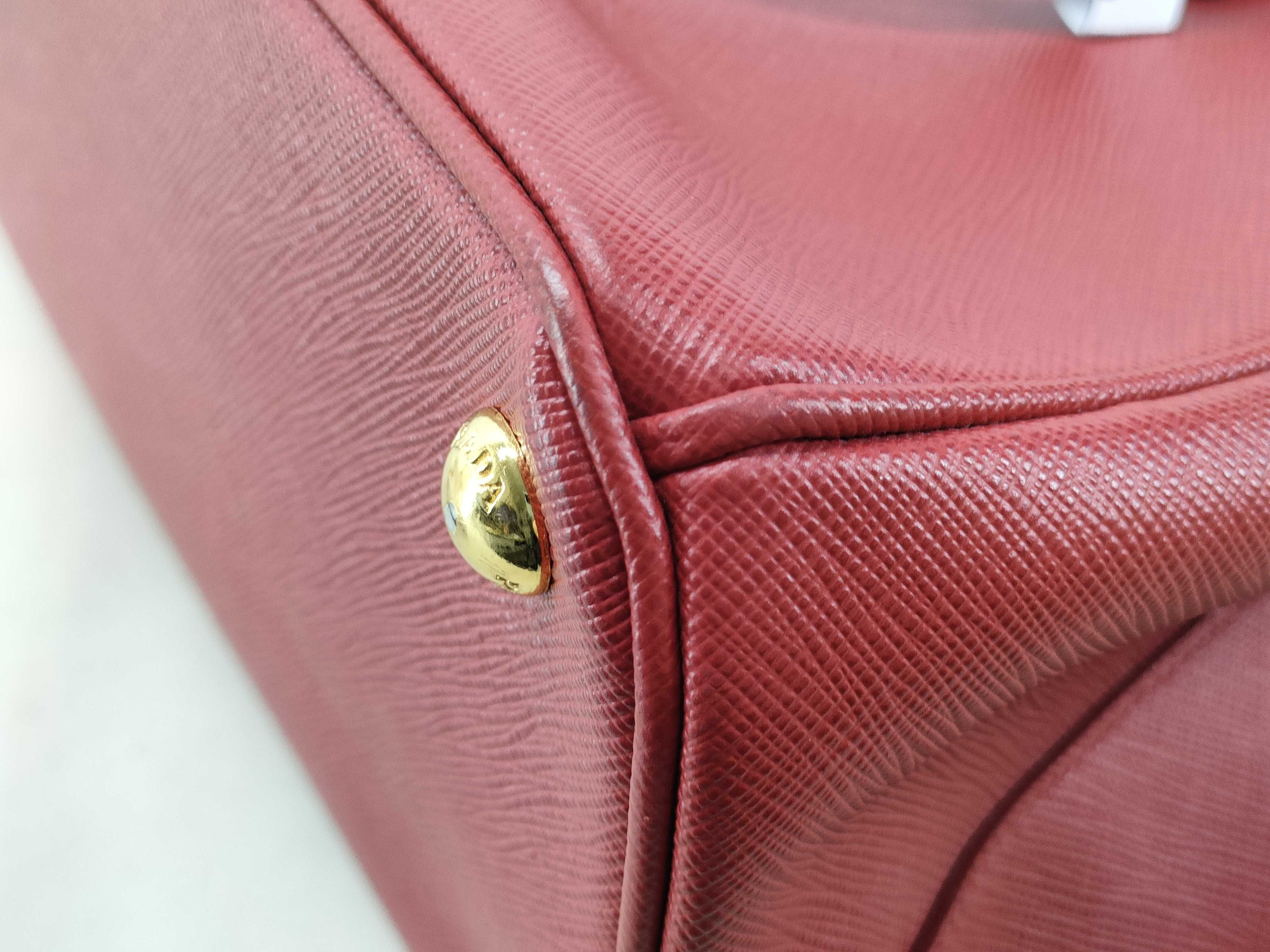 ID- Saffiano Lux Cow Skin 2-Way Handbag Red BN1801 #180 Handbag — view 7