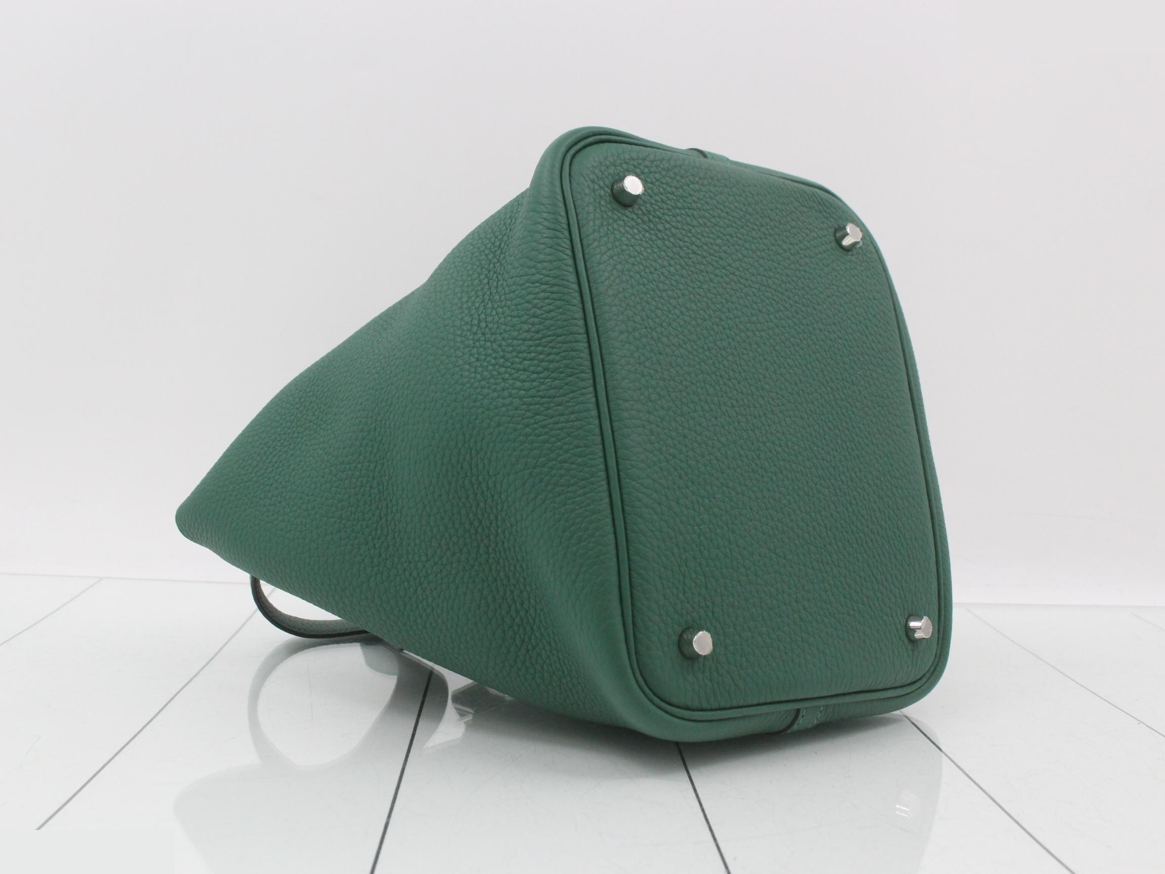 Picotin Lock MM Leather Handbag, W Stamp, Green — view 5