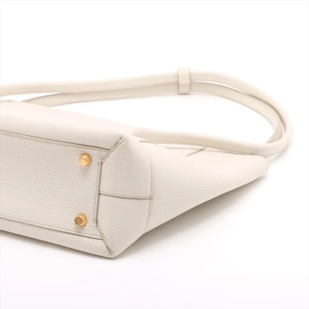 The Arco Leather Tote Bag White — view 3
