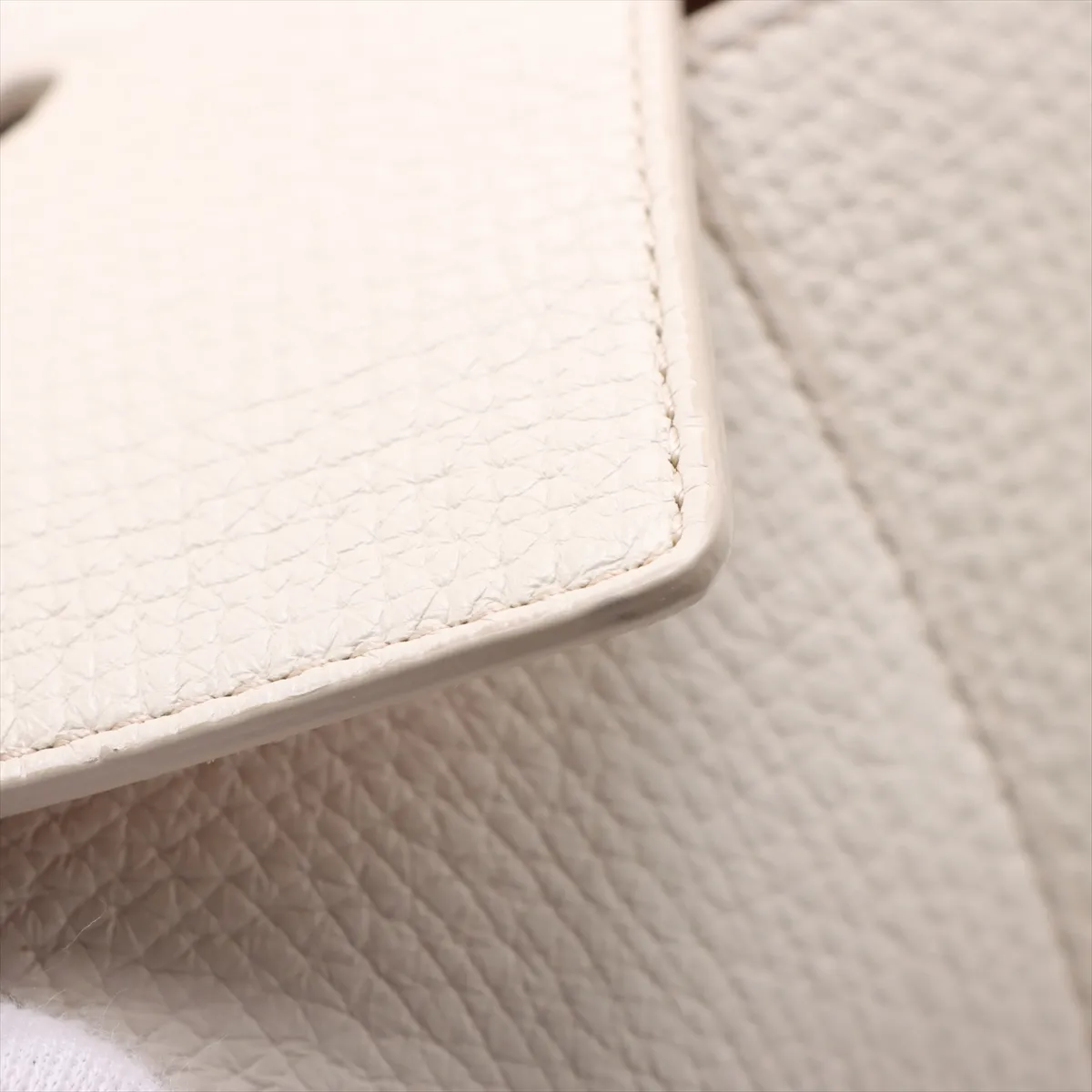 The Arco Leather Tote Bag White — view 10