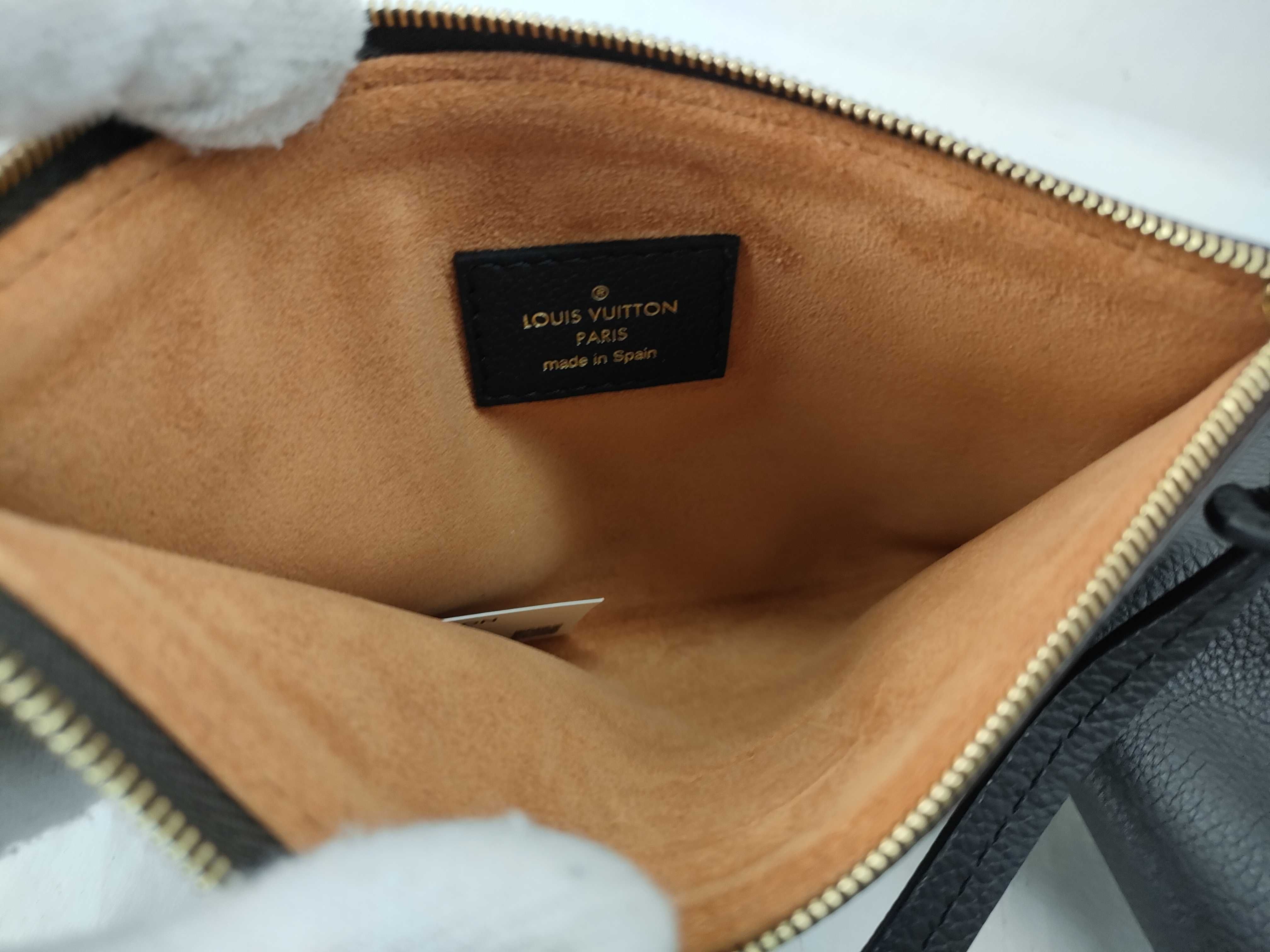 Low Key Hobo PM Leather Shoulder Bag — view 11