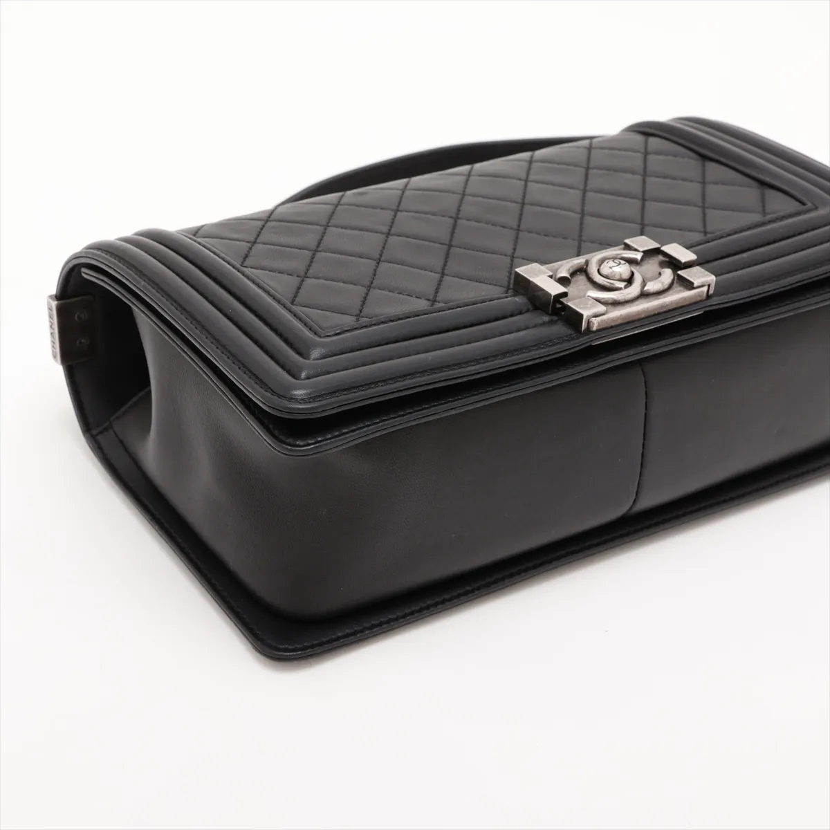 Boy Chanel 25 Lambskin Chain Shoulder Bag, Black with Gunmetal Hardware, Serial Number 16-series, A67086 — view 4