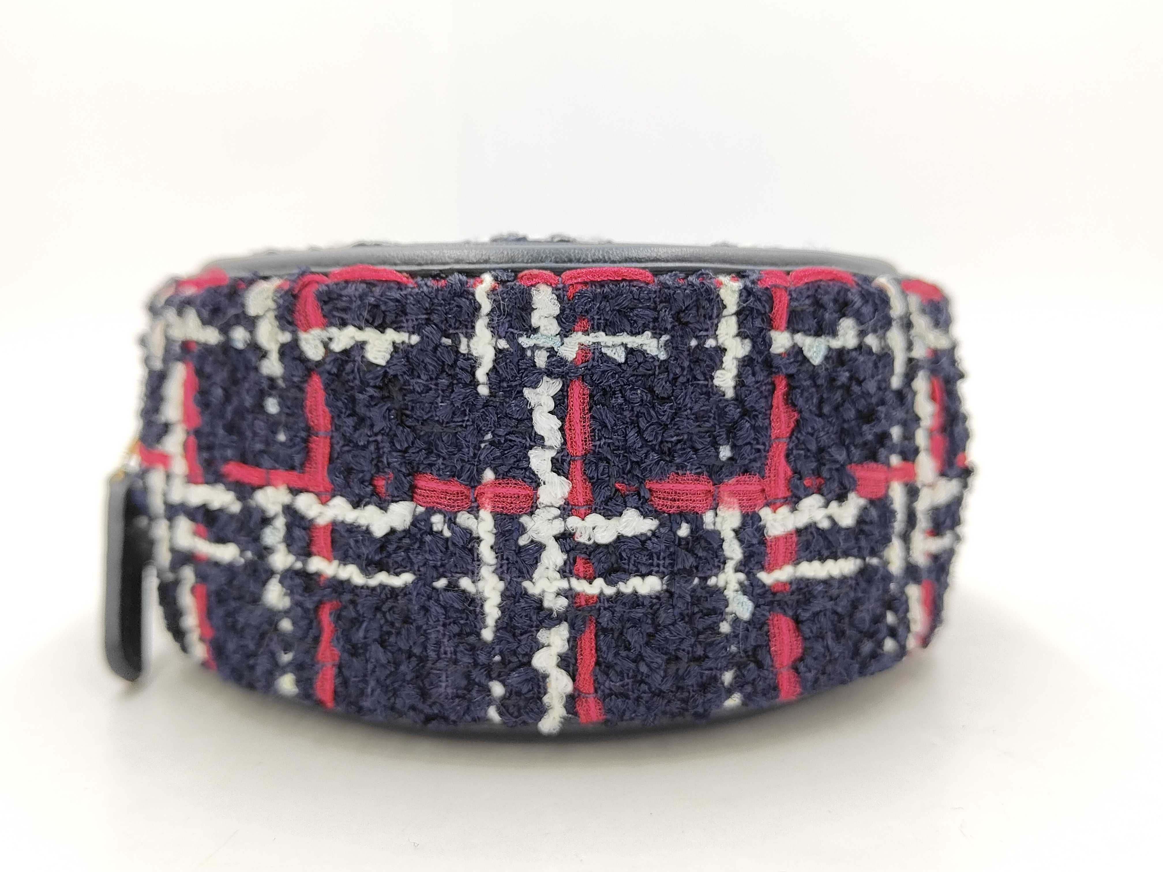 Round Chain Shoulder Bag Navy Tweed Red White Gold Hardware Shoulder Bag — view 6
