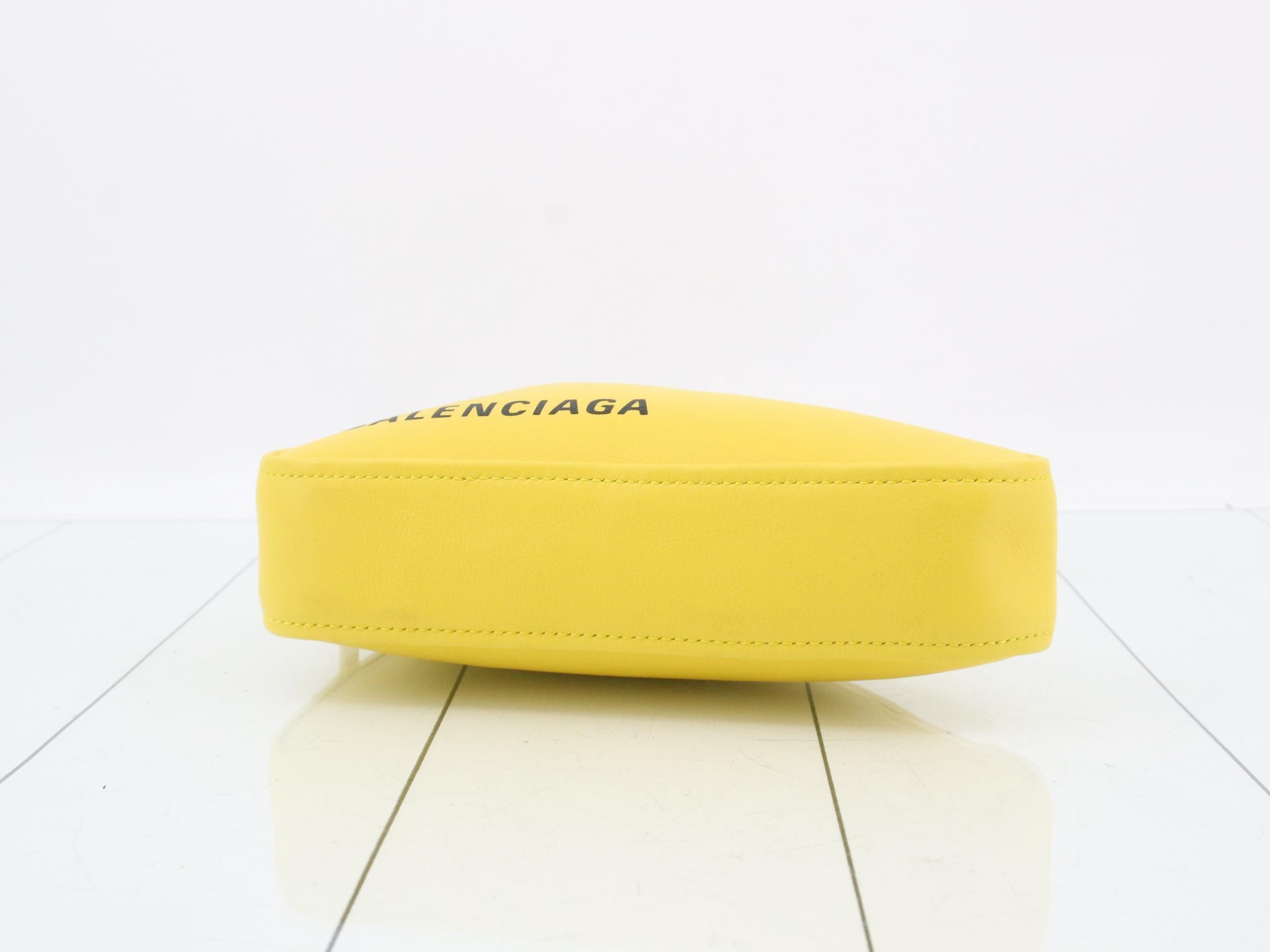 Other lines: Bags and clutches — view 6