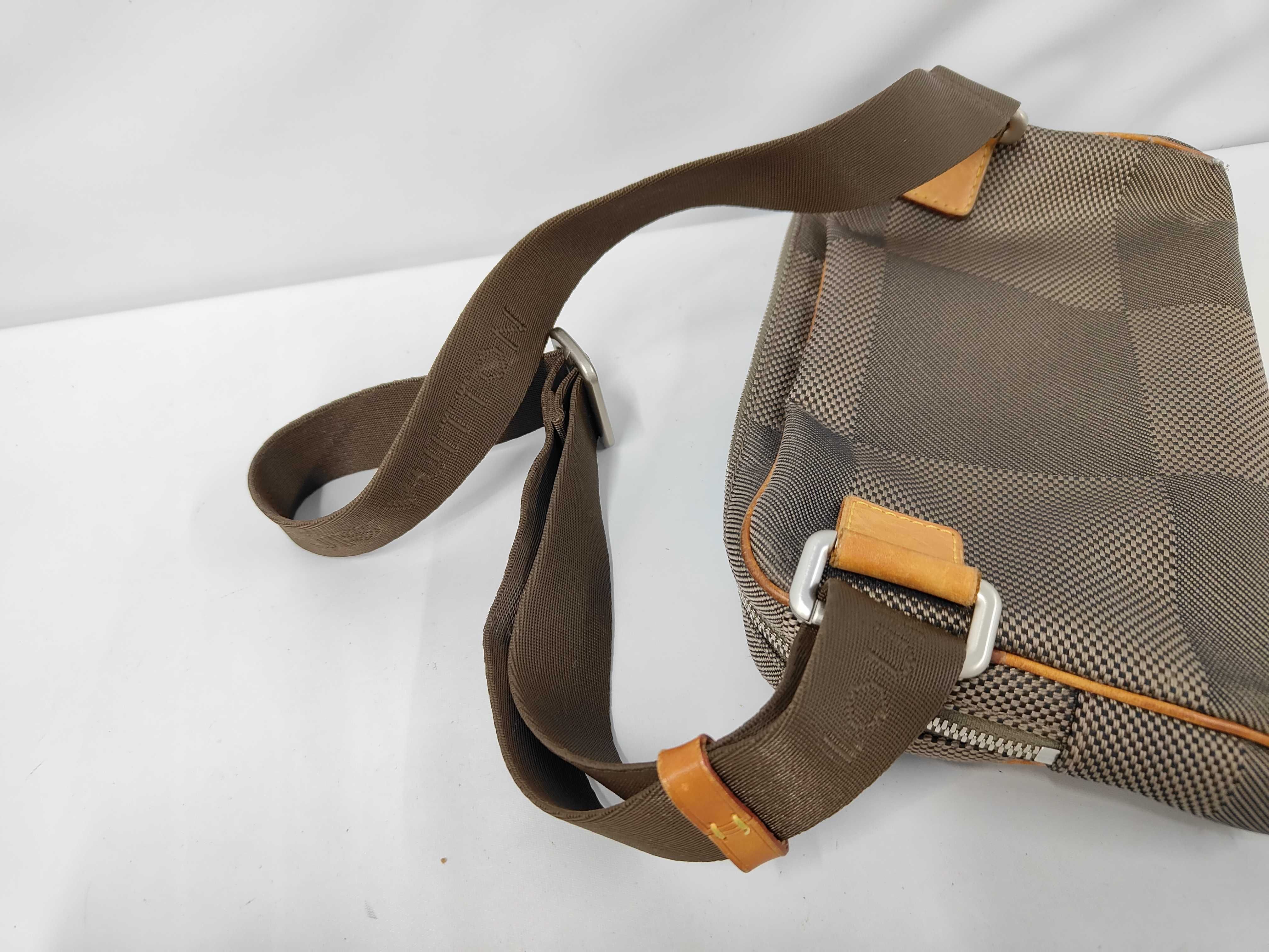 LV Shoulder Bag AR4141 Shoulder Bag — view 5