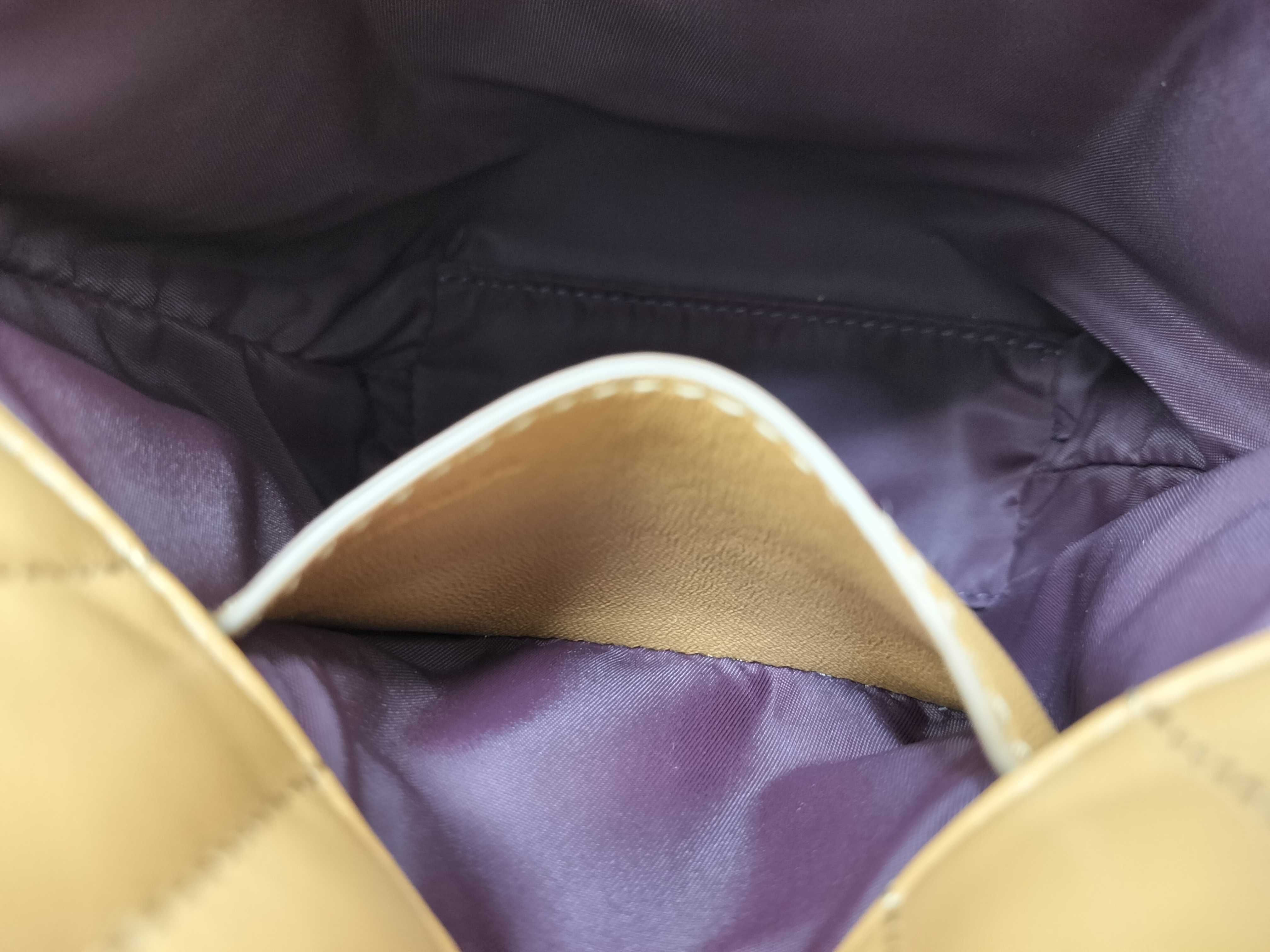 Quilted Lambskin Laura Quilted Baguette Bag Shoulder Bag — view 14
