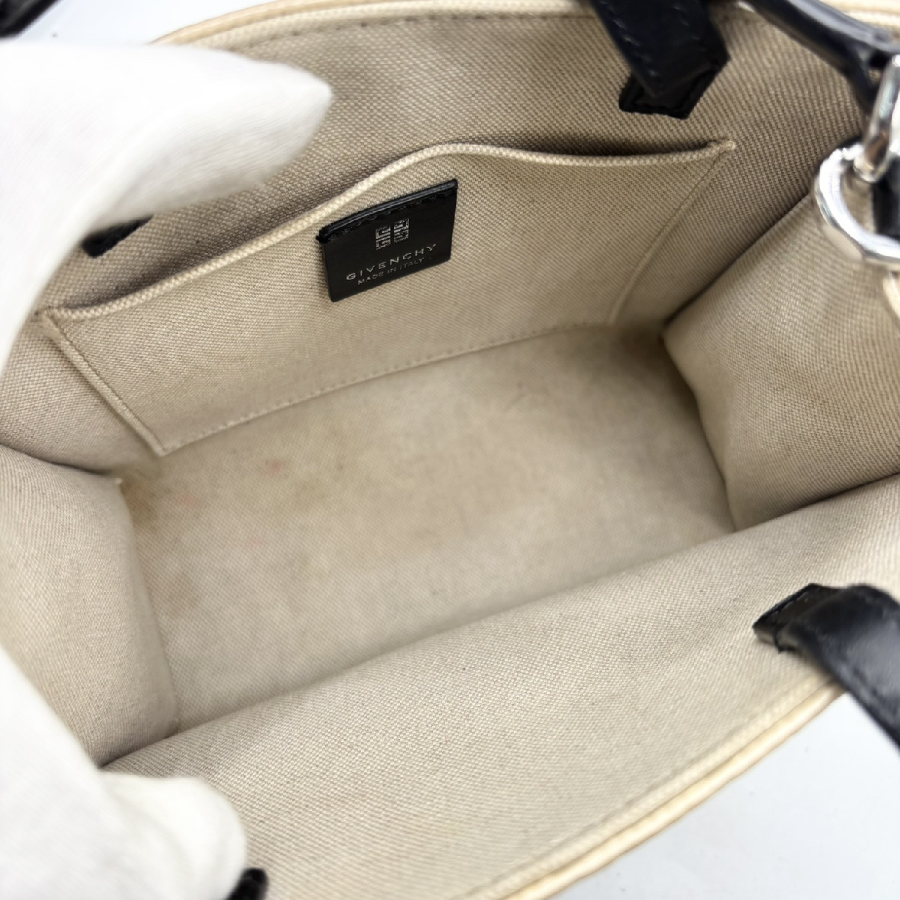 4G Logo 2-Way Shoulder Bag — view 7