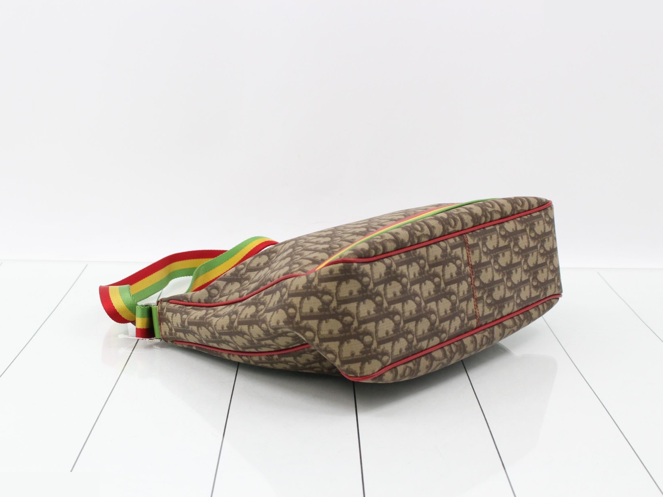 Rasta Trotter (Bag) - Shoulder Bag — view 5
