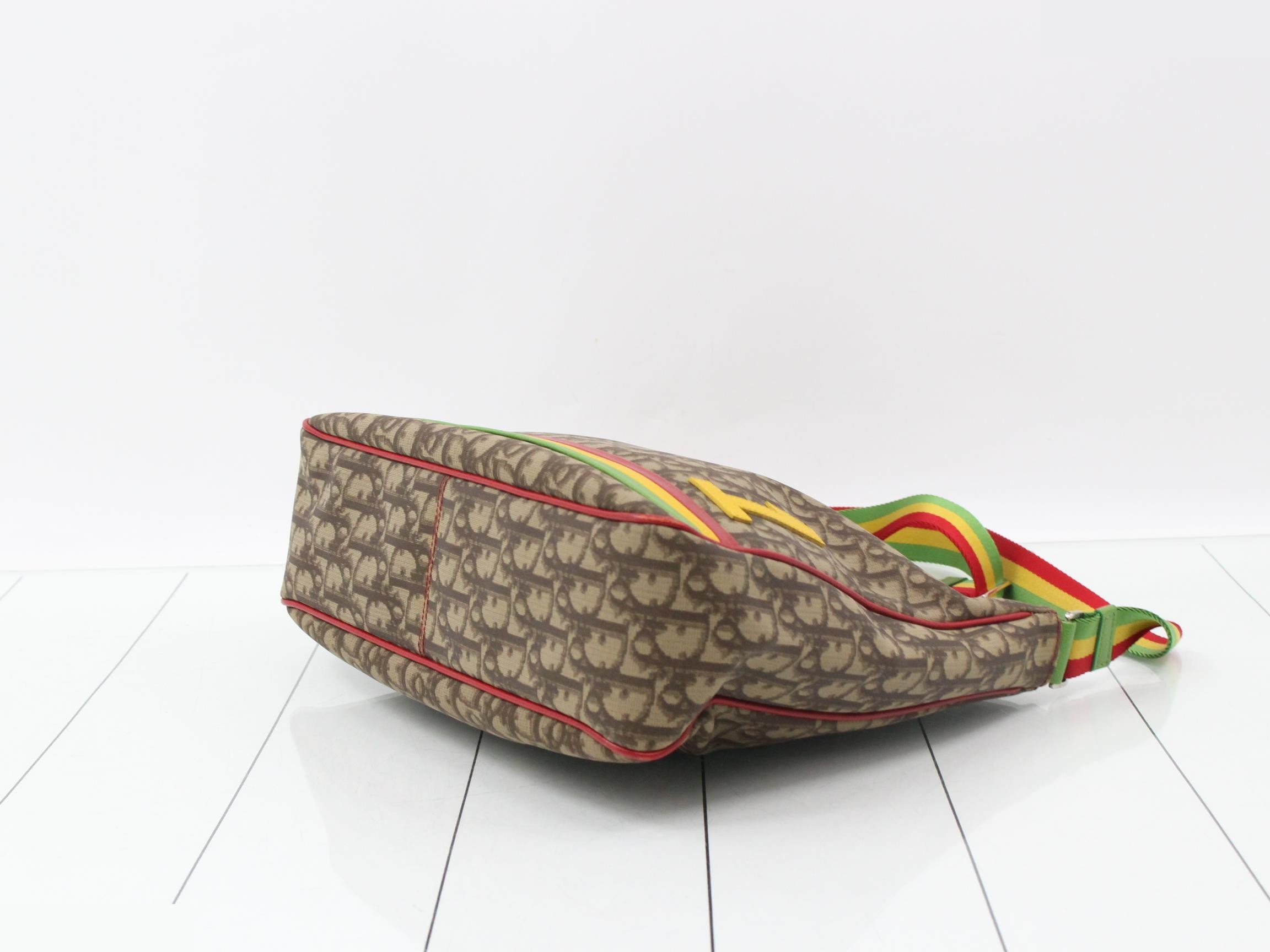 Rasta Trotter (Bag) - Shoulder Bag — view 6