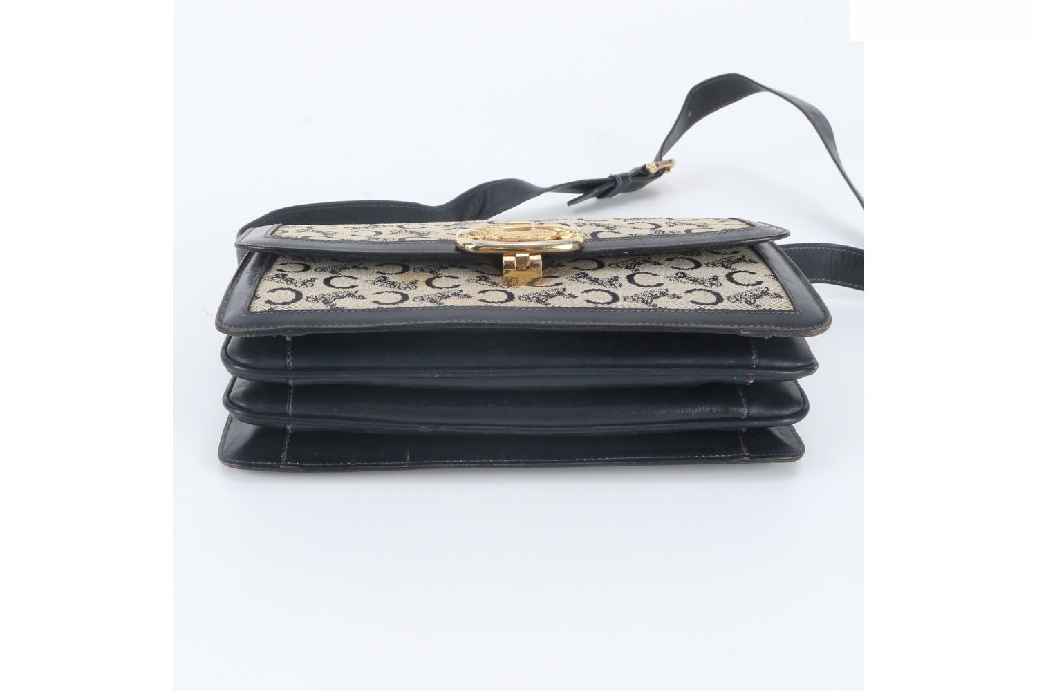 Sulky Canvas Carriage Hardware Leather Shoulder Bag — view 5