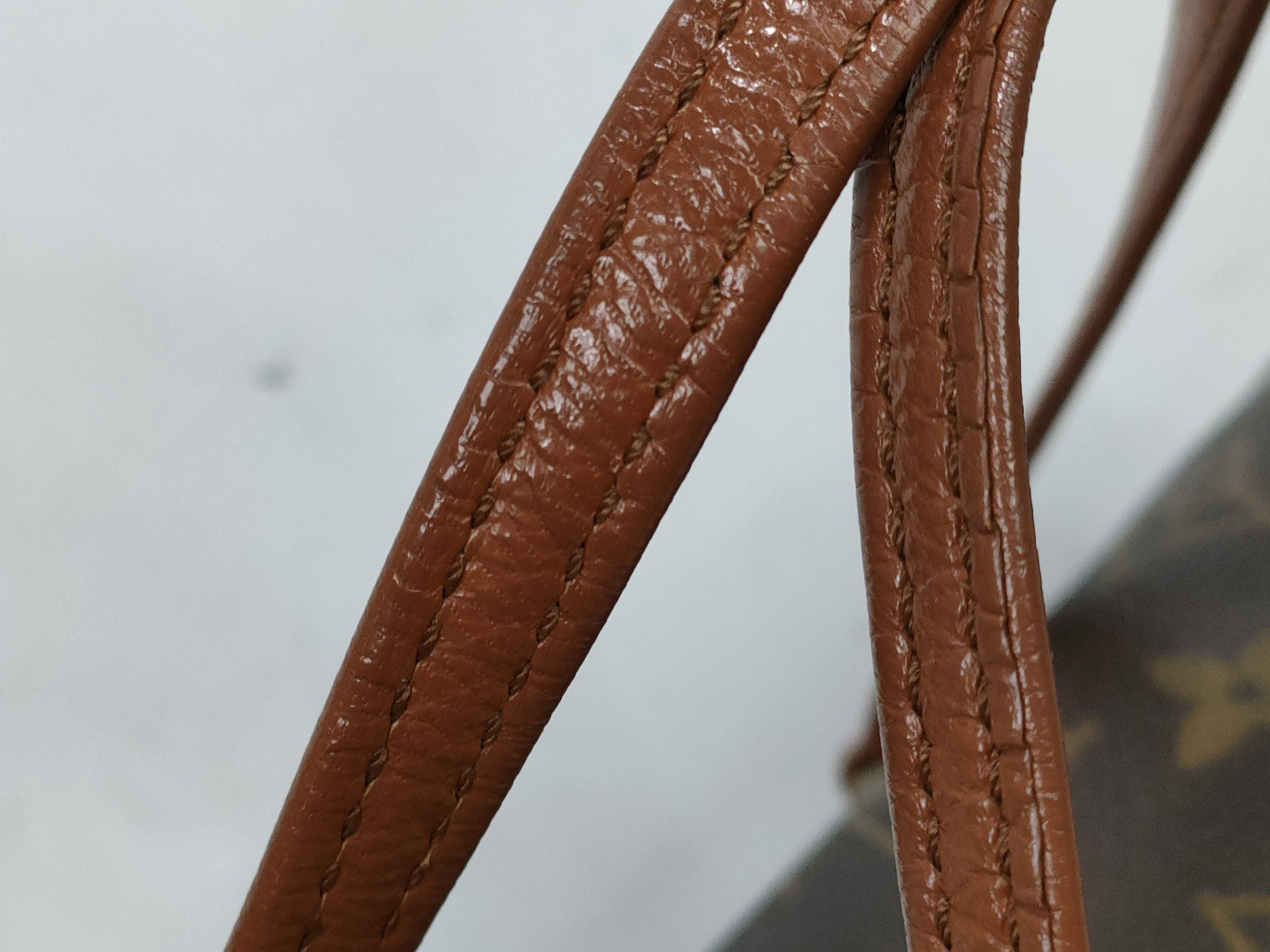 Monogram M51386 Papillon 26 (Old Model) Handbag — view 4