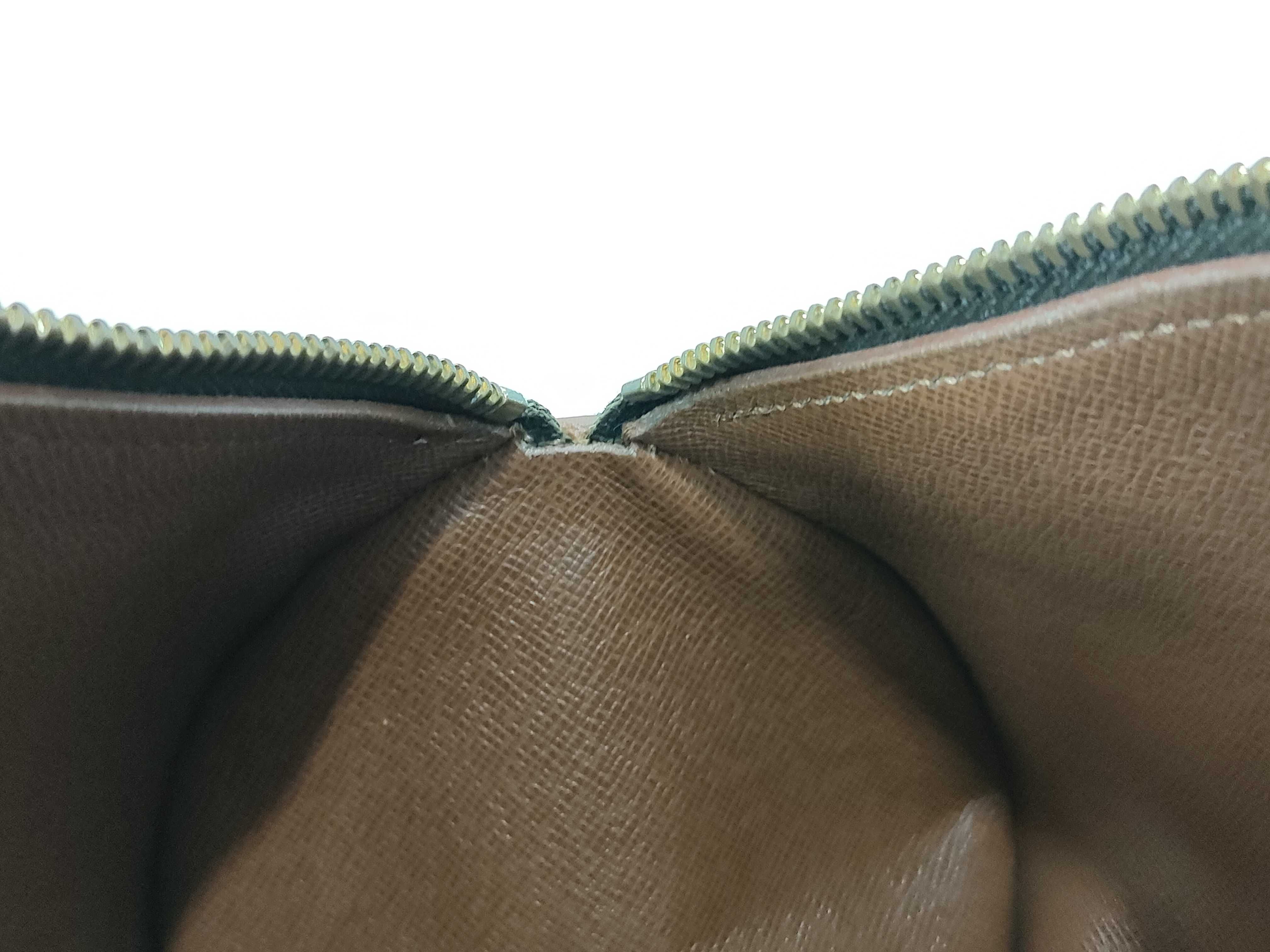 Monogram M51386 Papillon 26 (Old Model) Handbag — view 9