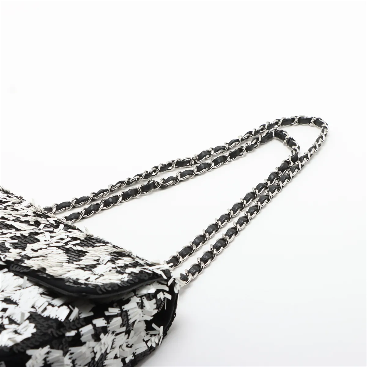 [Individually wrapped] Chanel Coco Mark Sequin Single Flap Double Chain Bag Black x White Silver Hardware 19409710 No. 19 — view 5