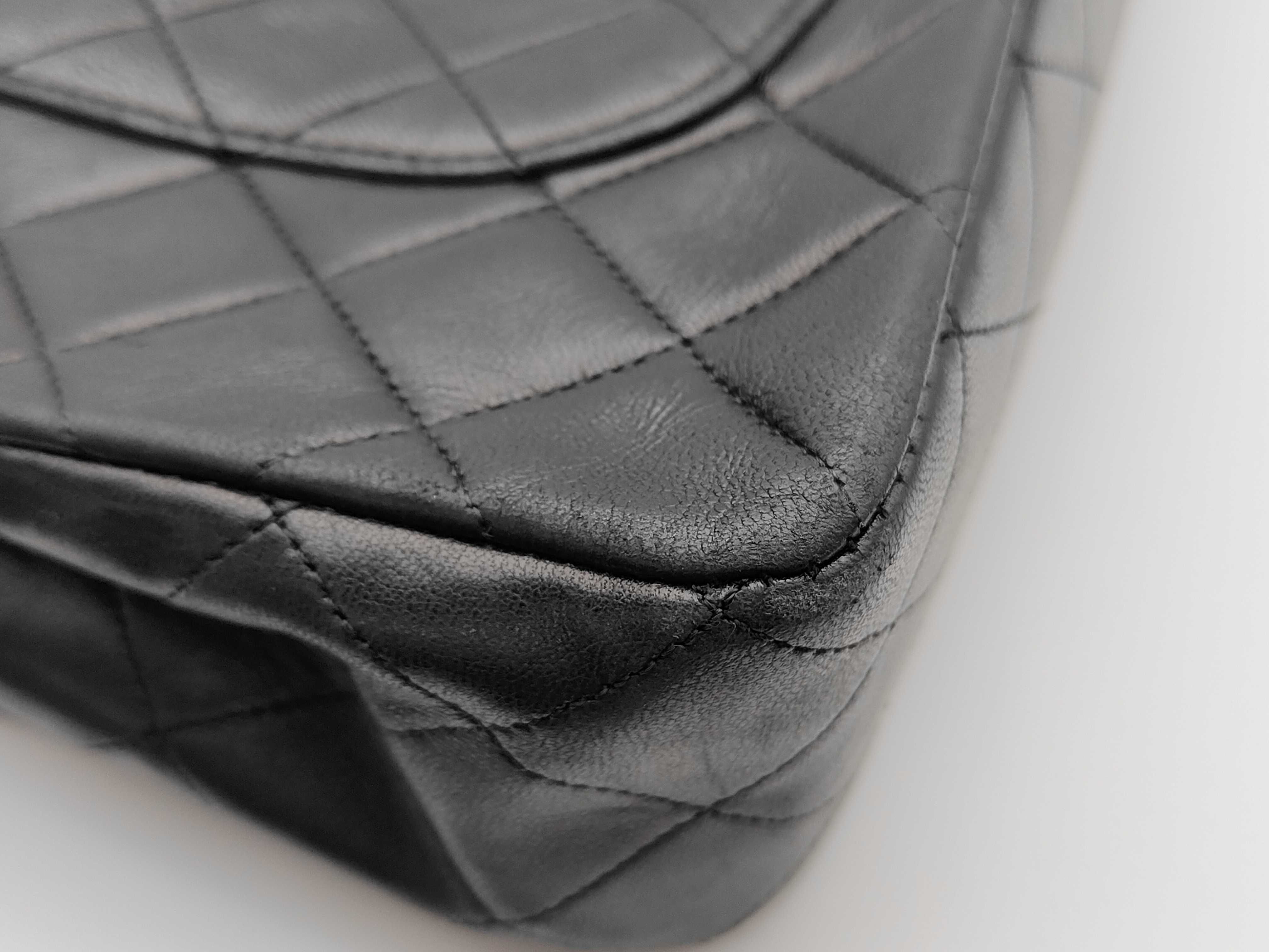 Matelassé 25 Black Shoulder Bag — view 14