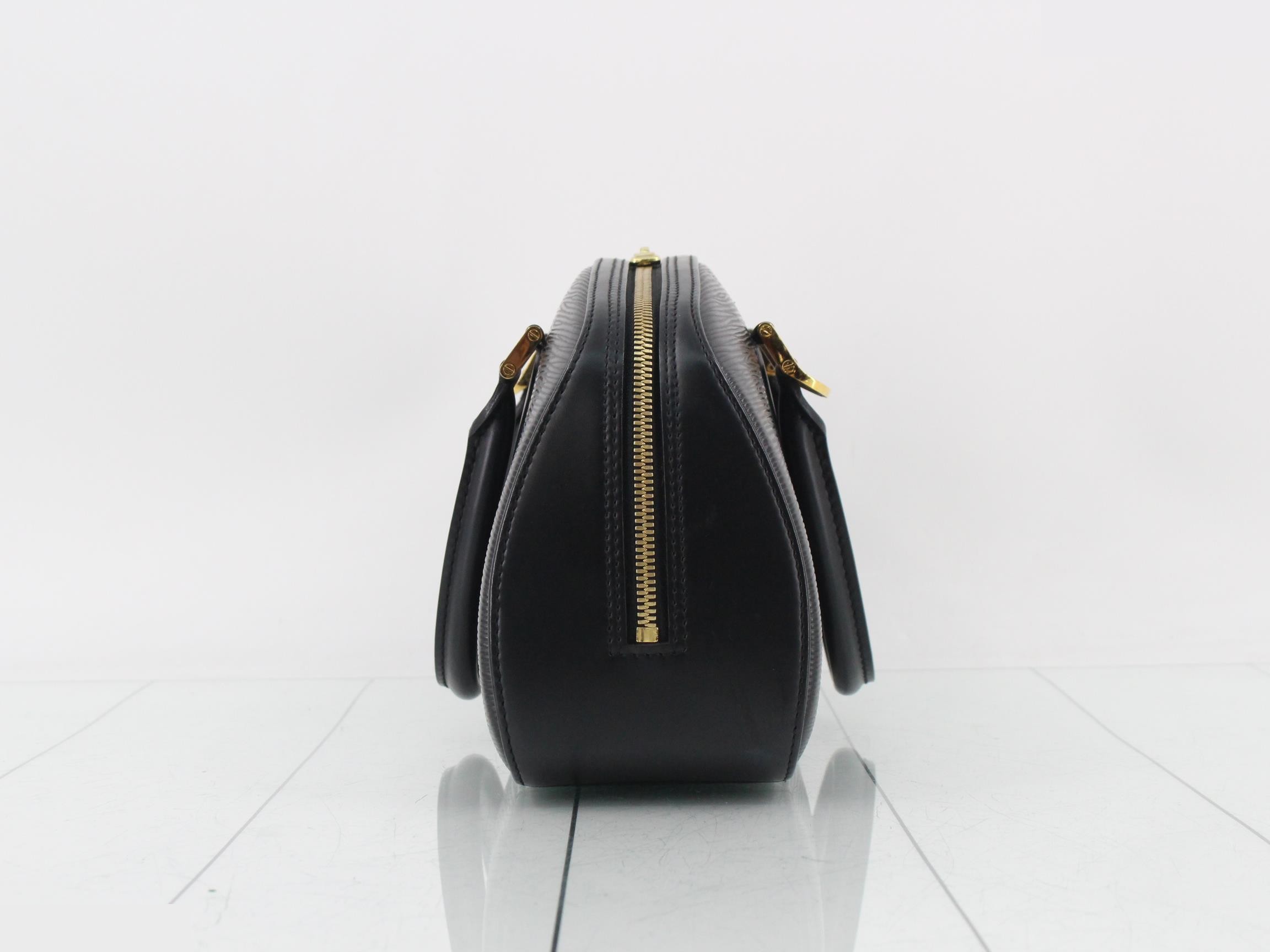 M52782 Jasmine Noir Louis Vuitton Epi Handbag Black — view 3