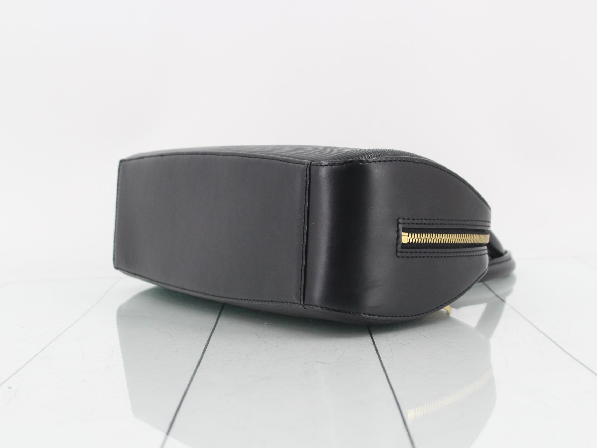 M52782 Jasmine Noir Louis Vuitton Epi Handbag Black — view 6