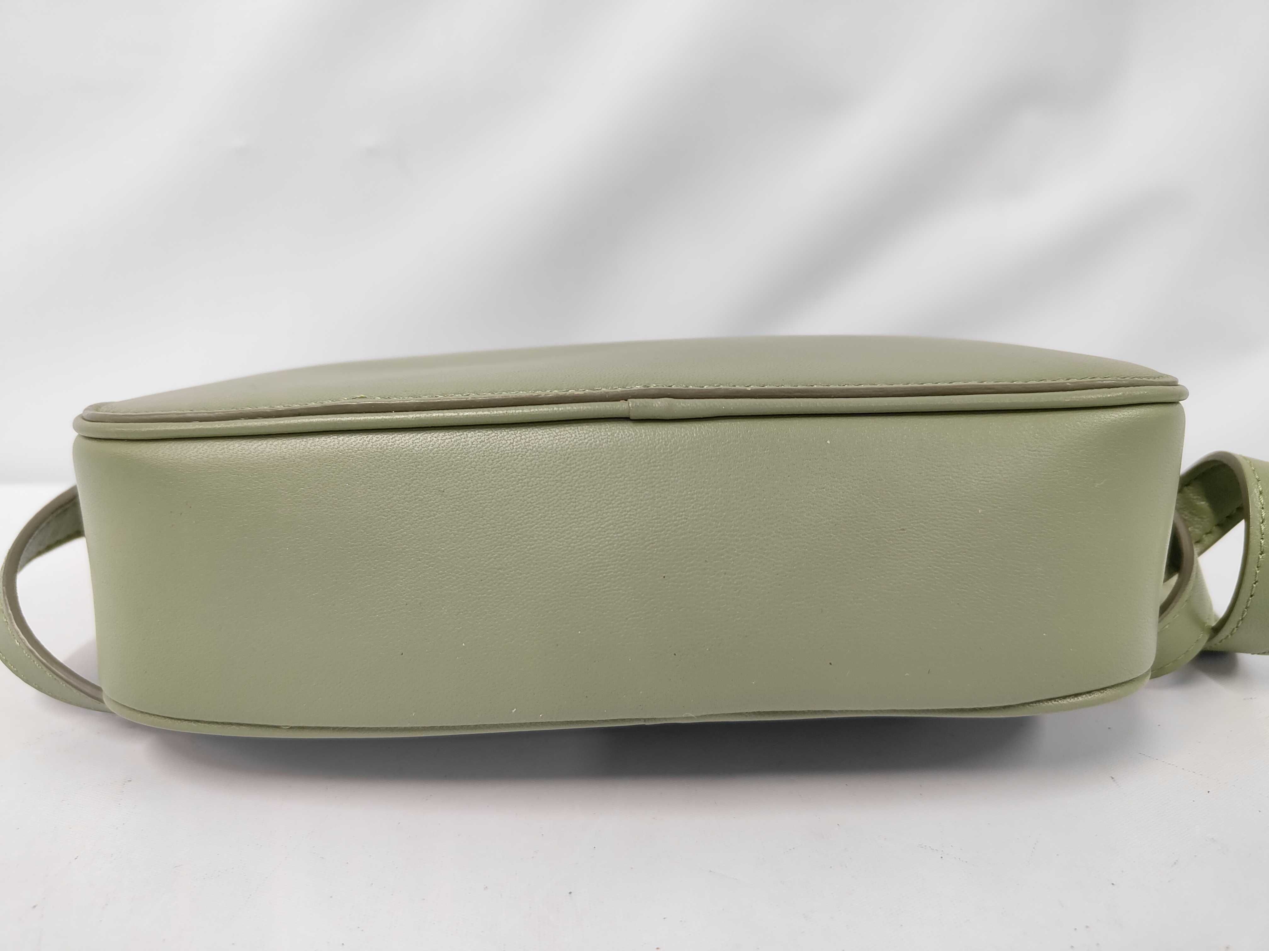 Crécy Camera Bag Shoulder Bag Pistachio Shoulder Bag — view 3