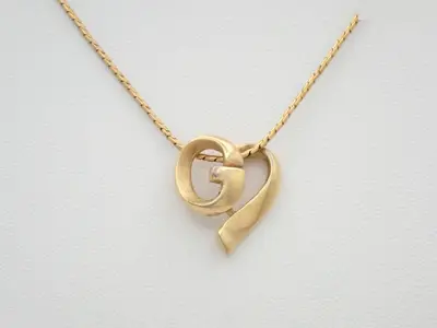 Gold necklace, chain approximately 40cm