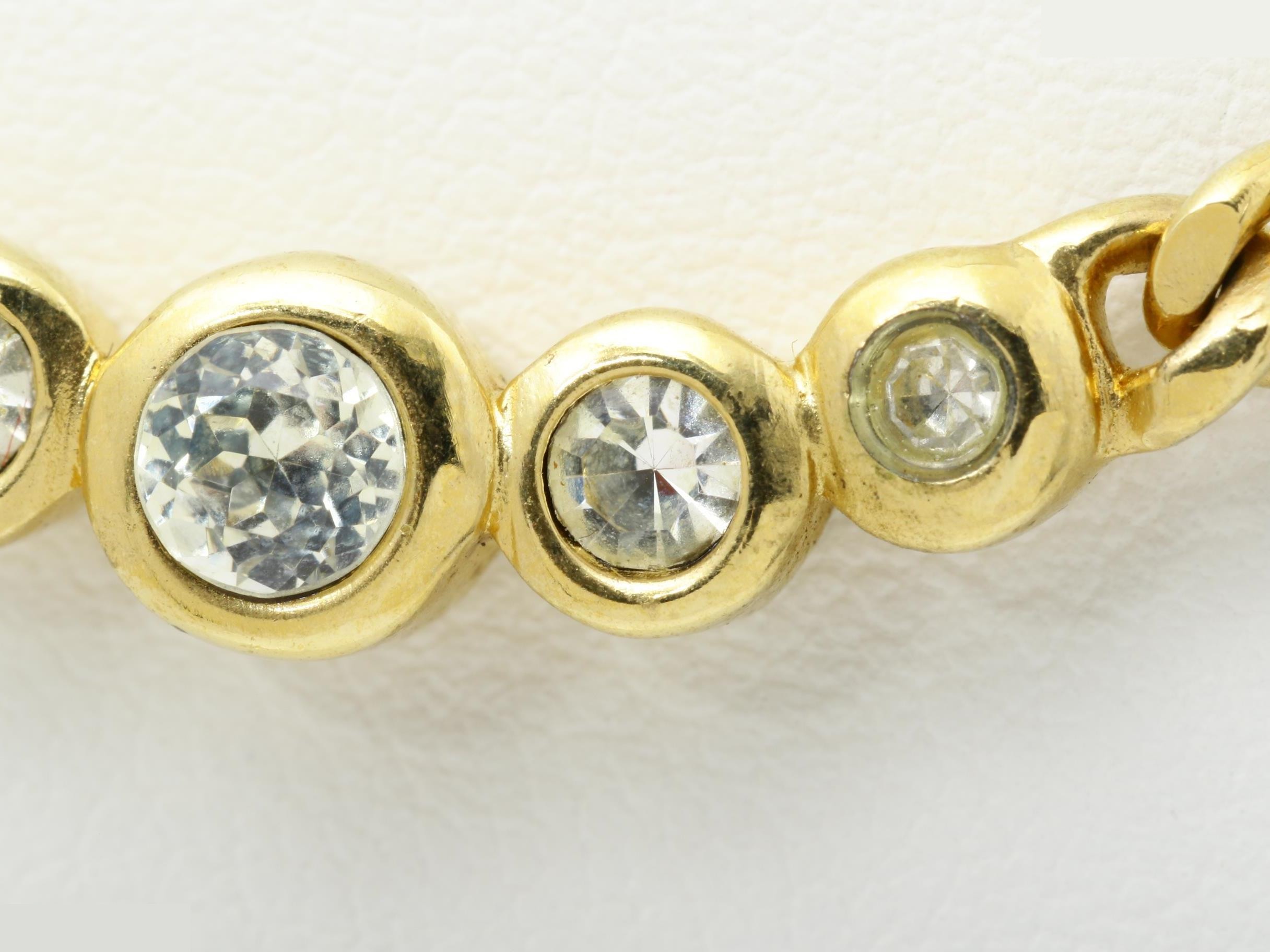 Other line: Precious metal necklaces and pendants, neck circumference approximately 42 cm. — view 3