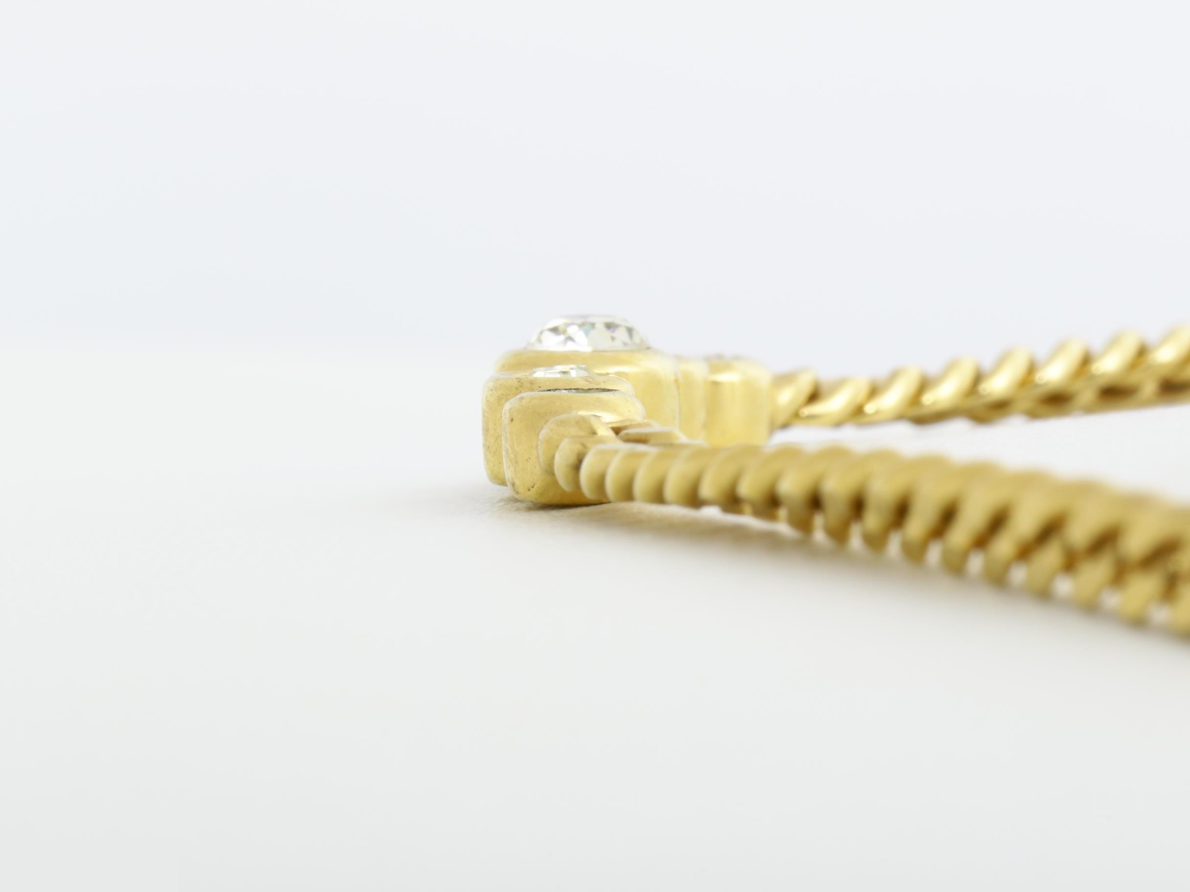 Other line: Precious metal necklaces and pendants, neck circumference approximately 42 cm. — view 4