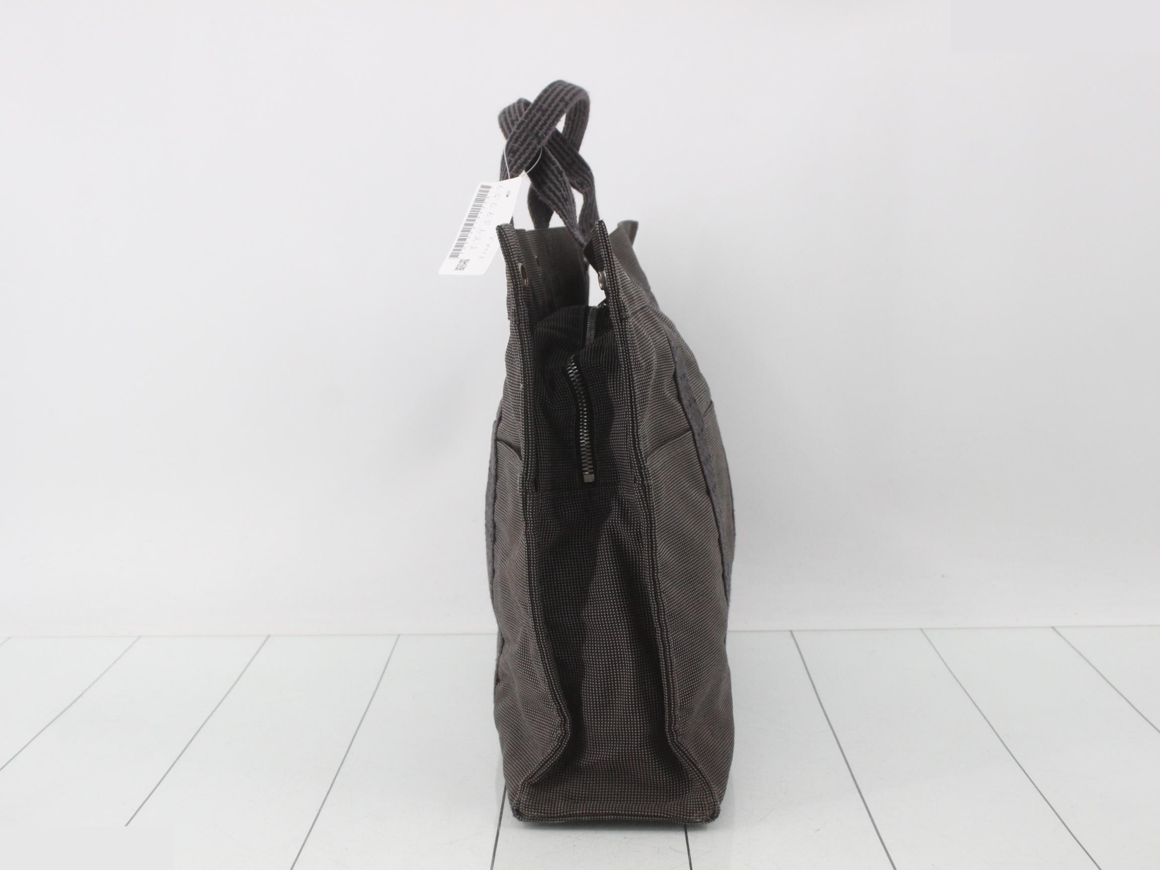 Tote MM, Herline Nylon, Gray — view 4