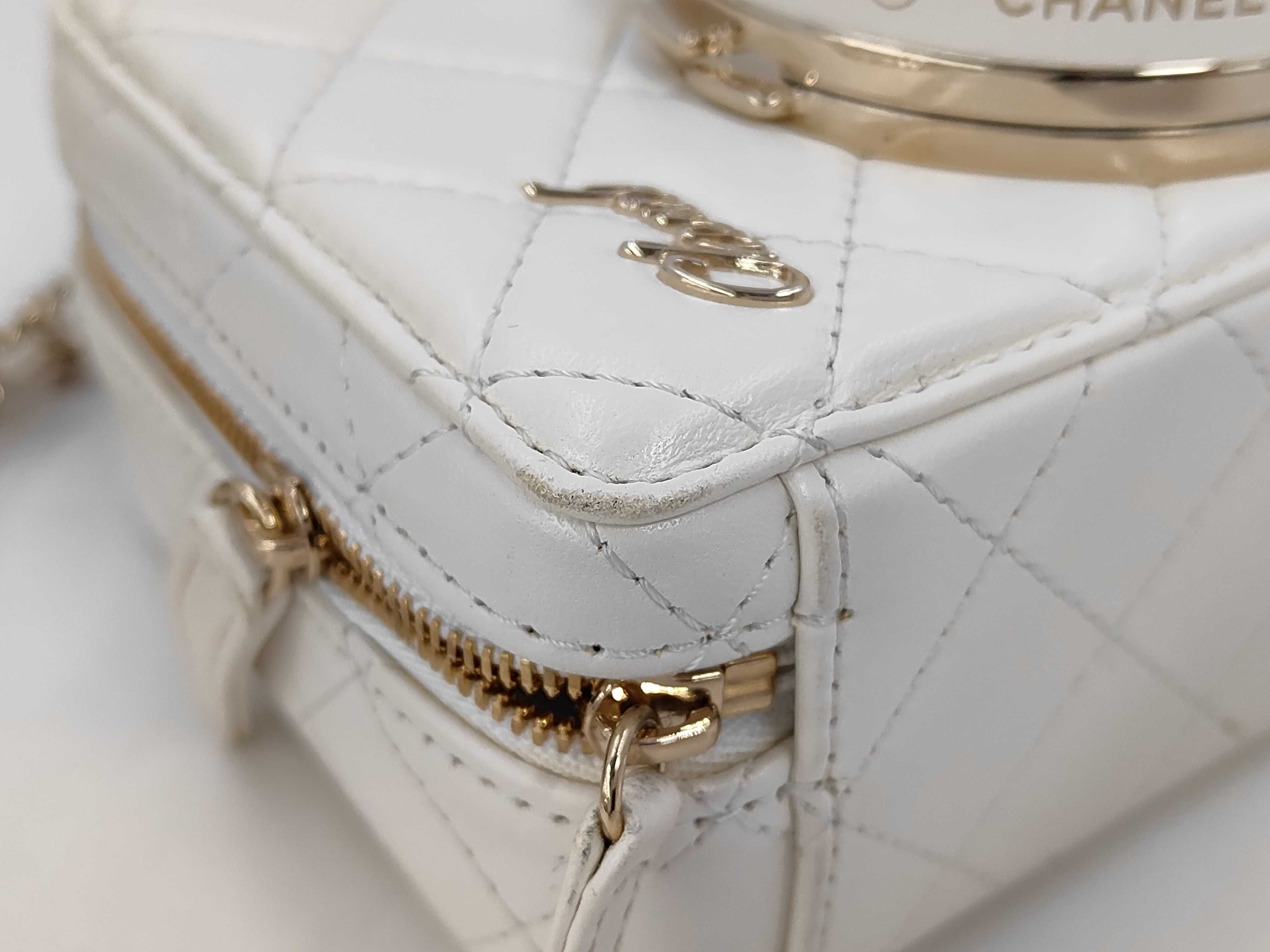 Lambskin Camera Bag AS4817 White with Serial Plate, Gold Hardware, Chain Shoulder Bag — view 6