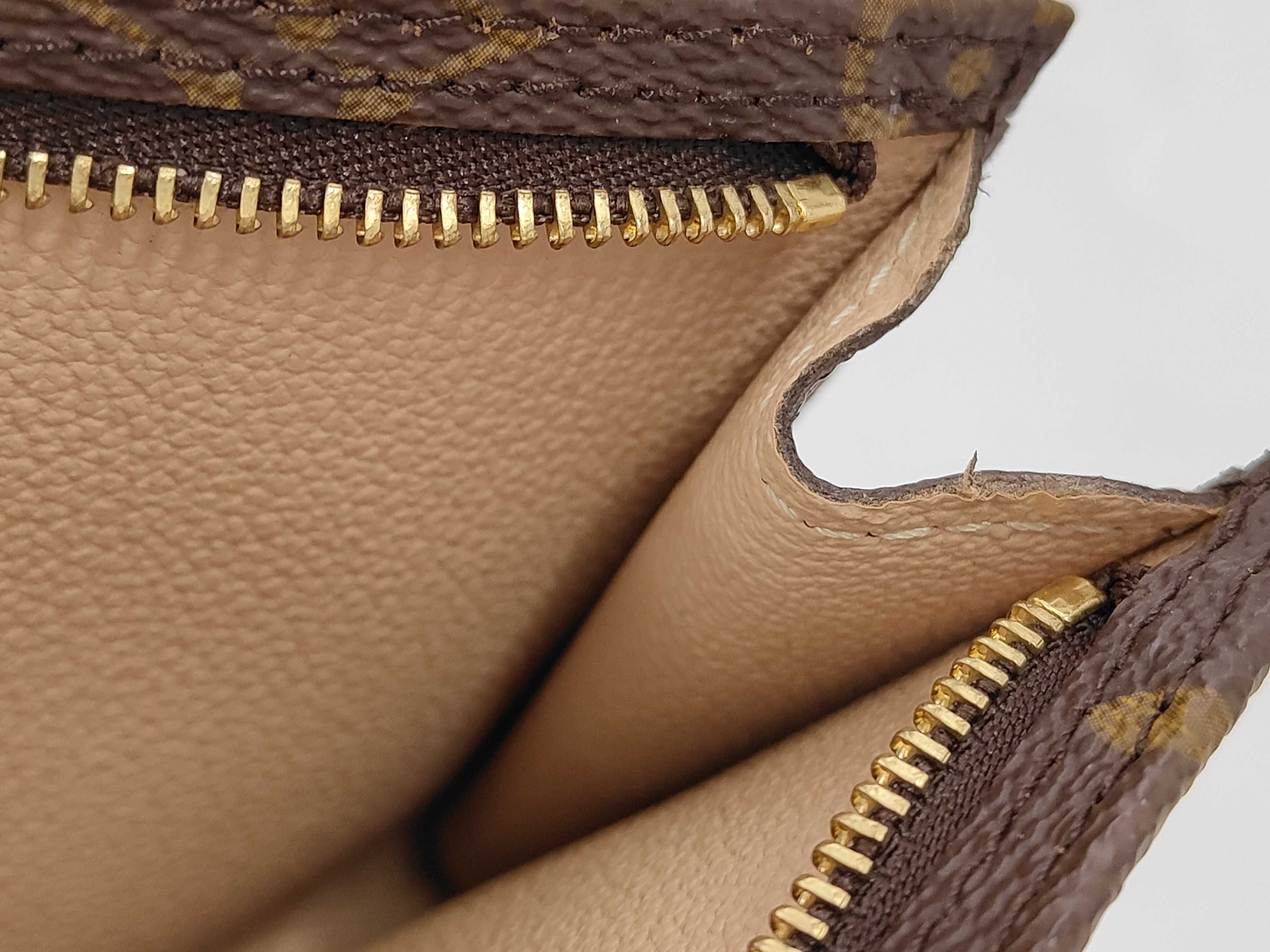 Monogram Louis Vuitton Monogram Bucket Bag with Attached Pouch FL0051 Pouch — view 6