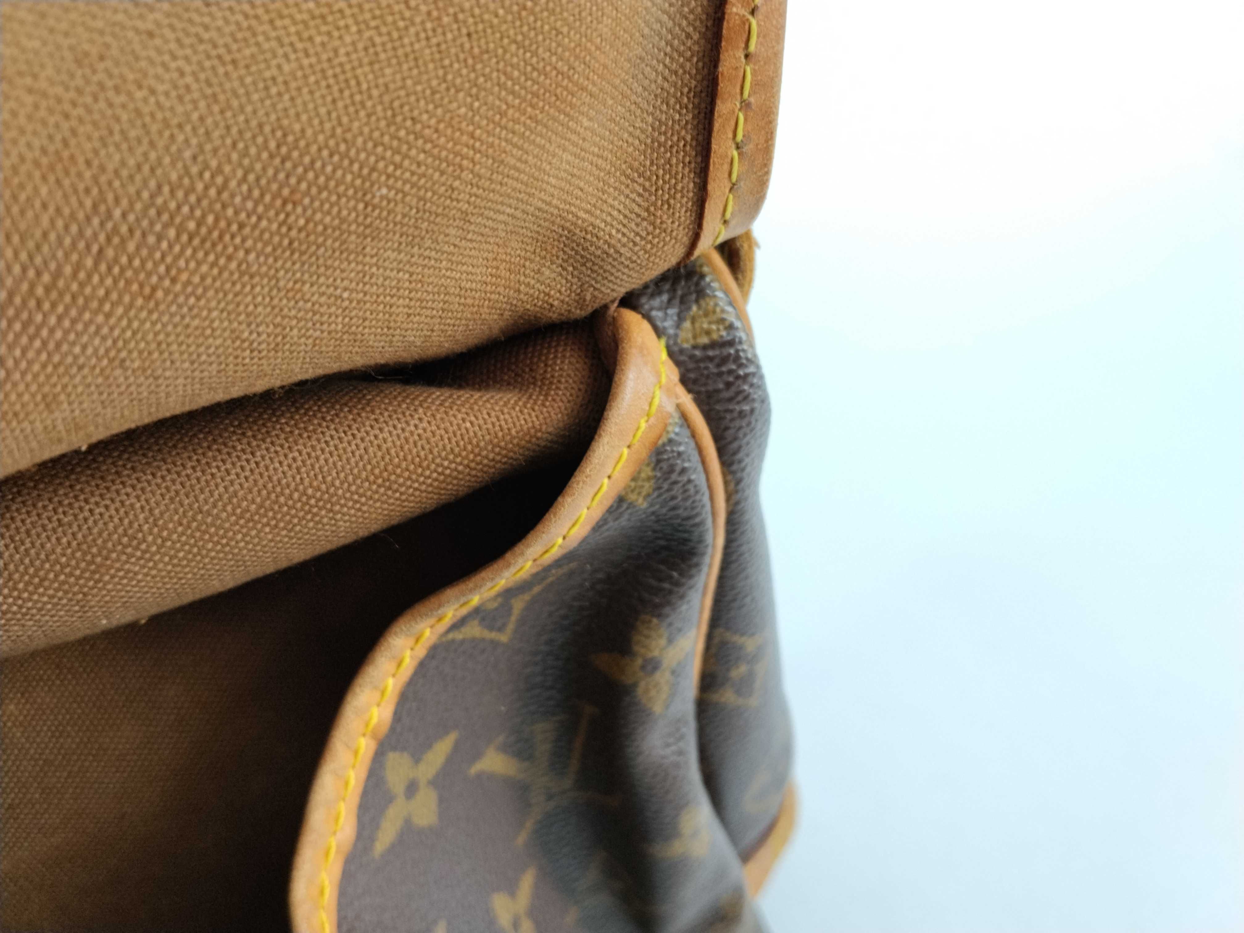 Monogram Louis Vuitton Saumur 30 M42256 Shoulder Bag — view 13