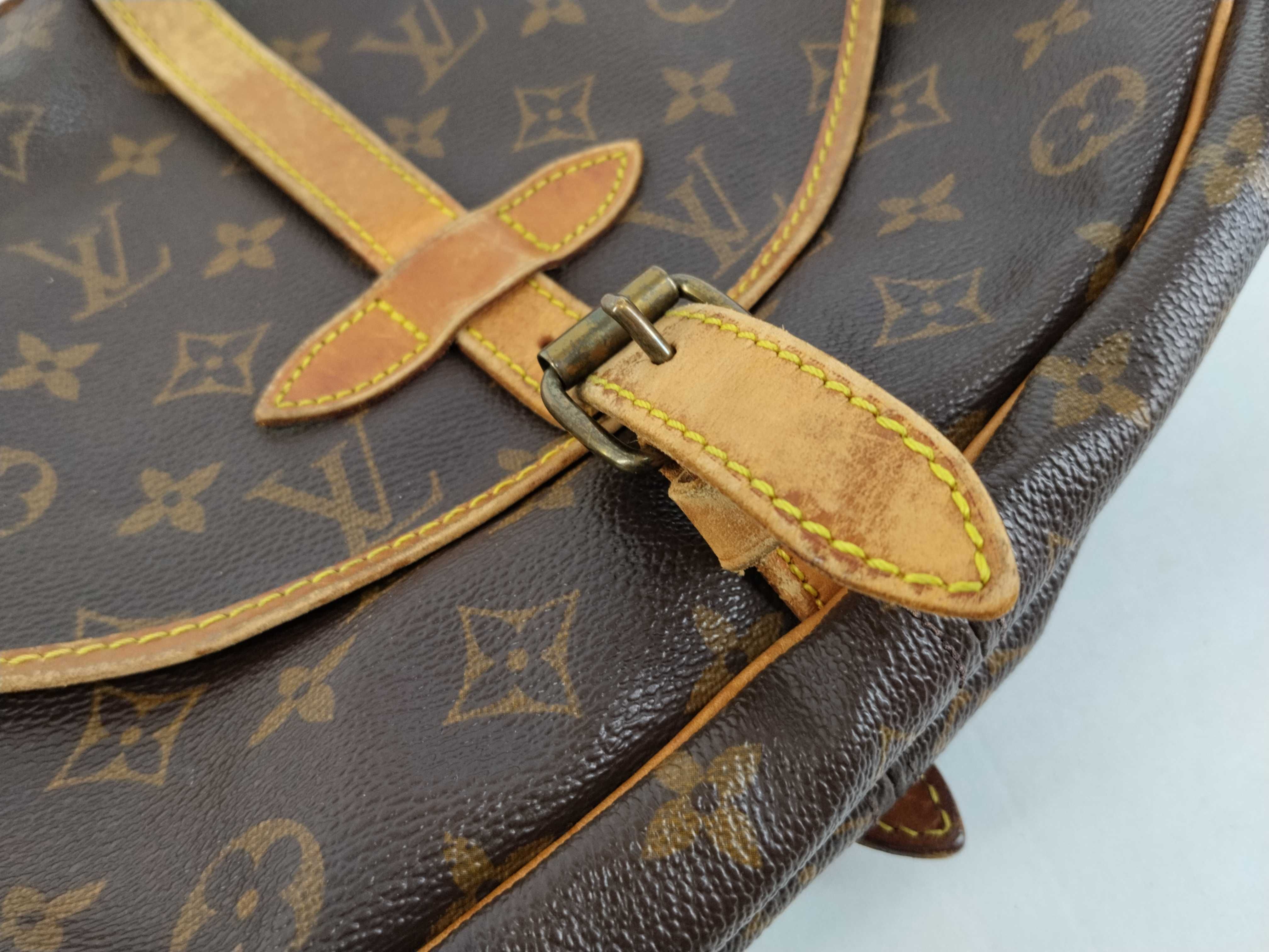 Monogram Louis Vuitton Saumur 30 M42256 Shoulder Bag — view 9