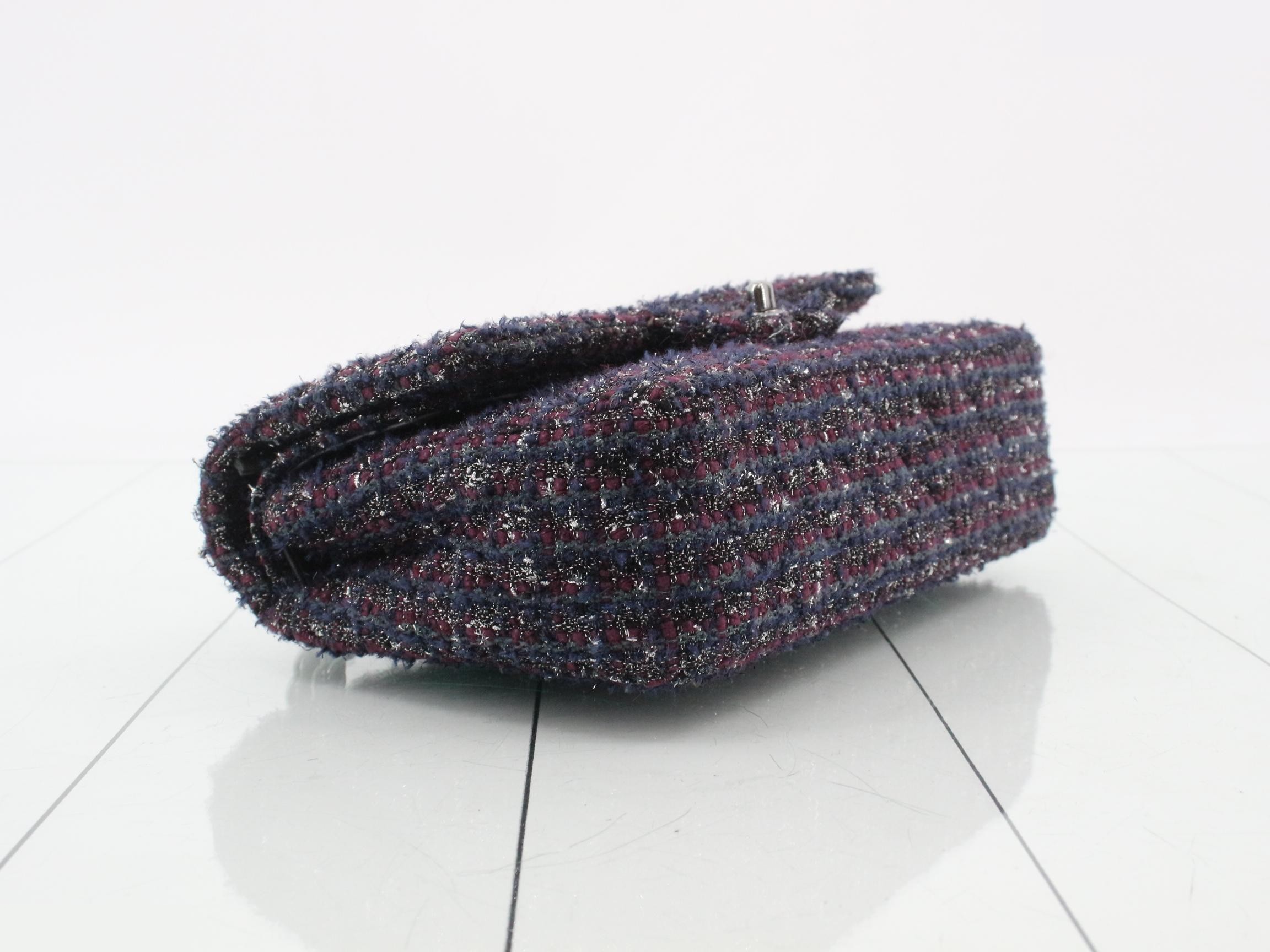Matelassé 25 Shoulder Bag — view 5