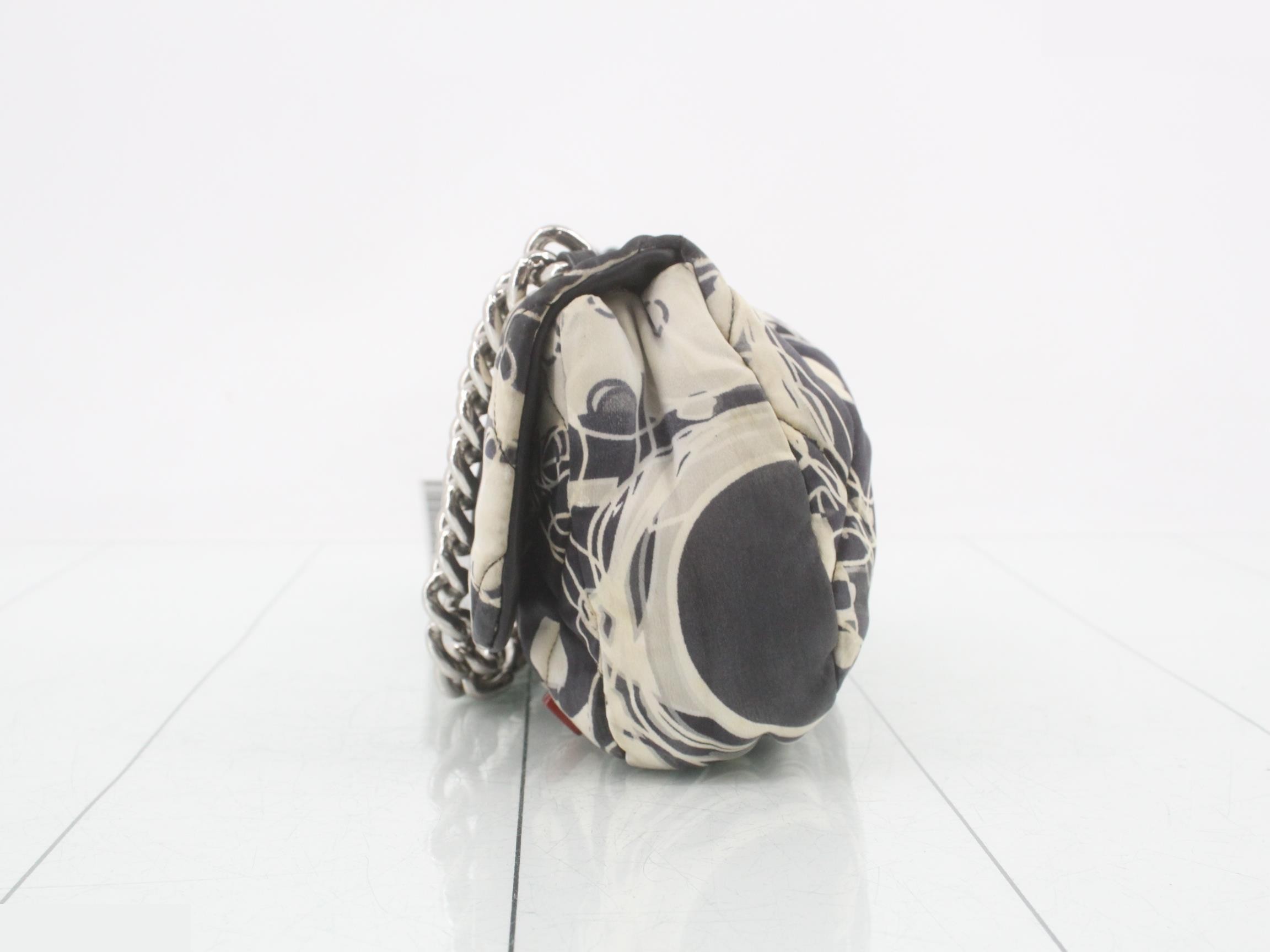 Matelassé (bag) - Shoulder bag — view 3