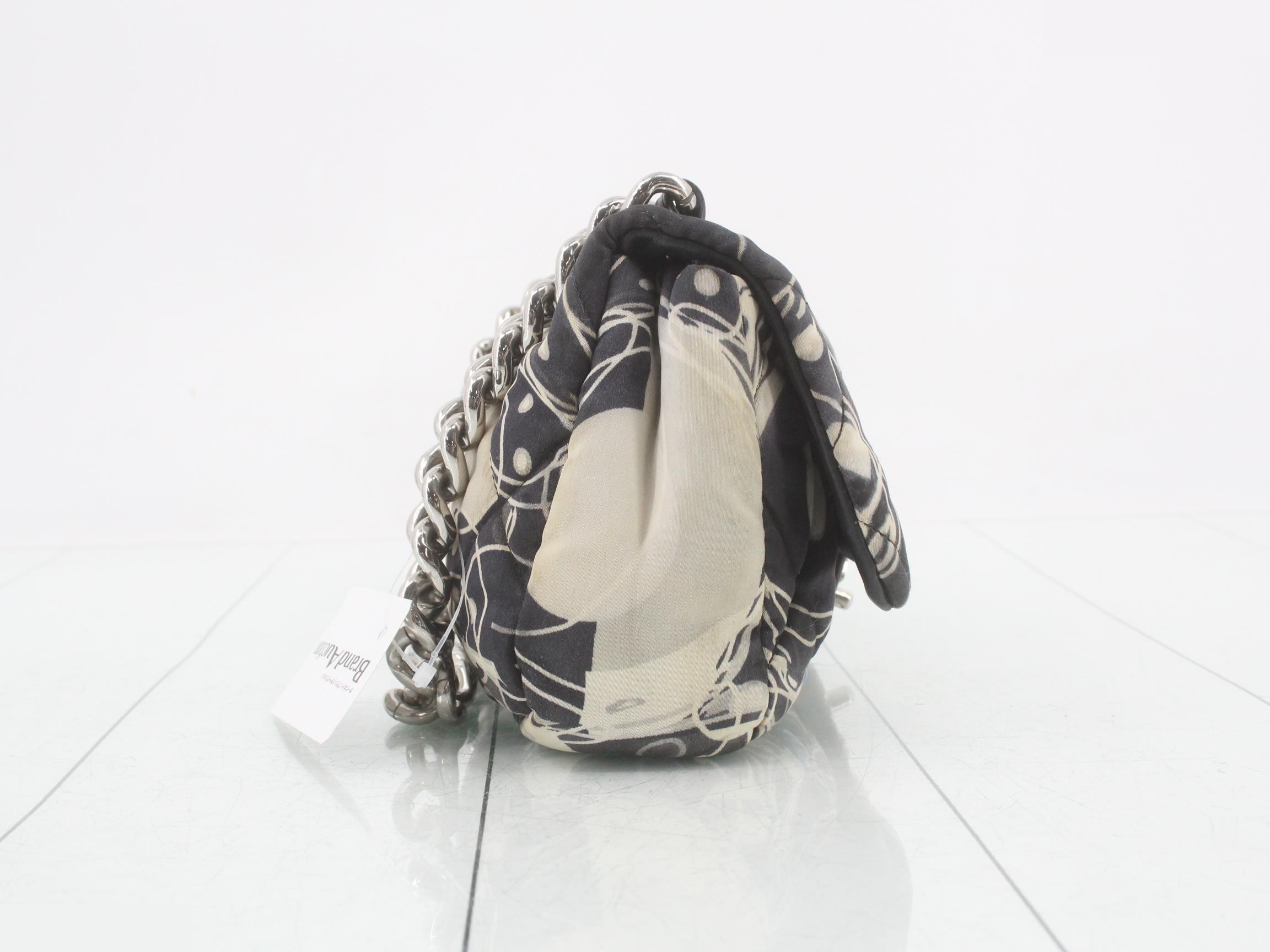 Matelassé (bag) - Shoulder bag — view 4