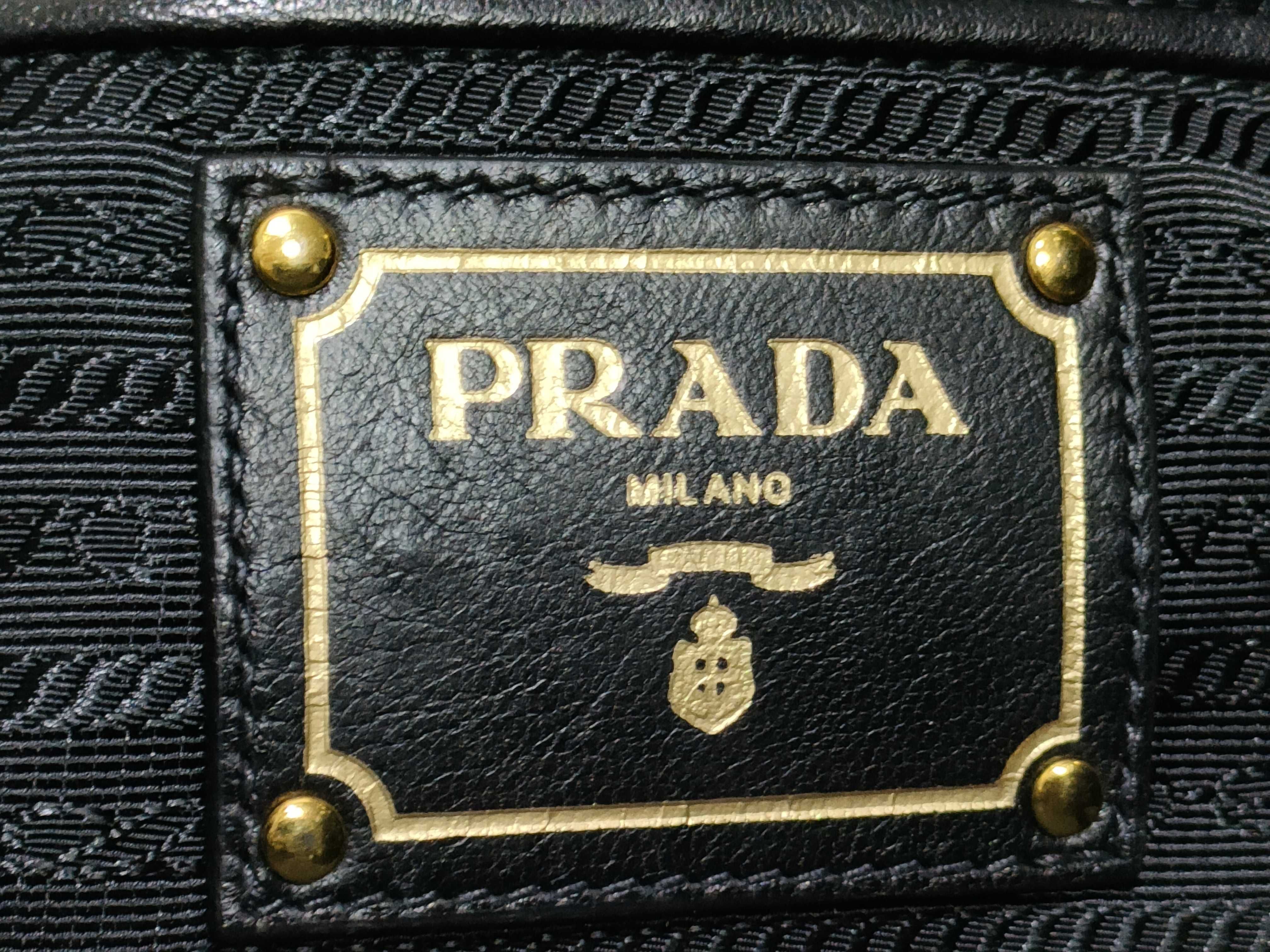 Nappa Gaufre Black 2-Way Leather Handbag BN1789 Handbag — view 10