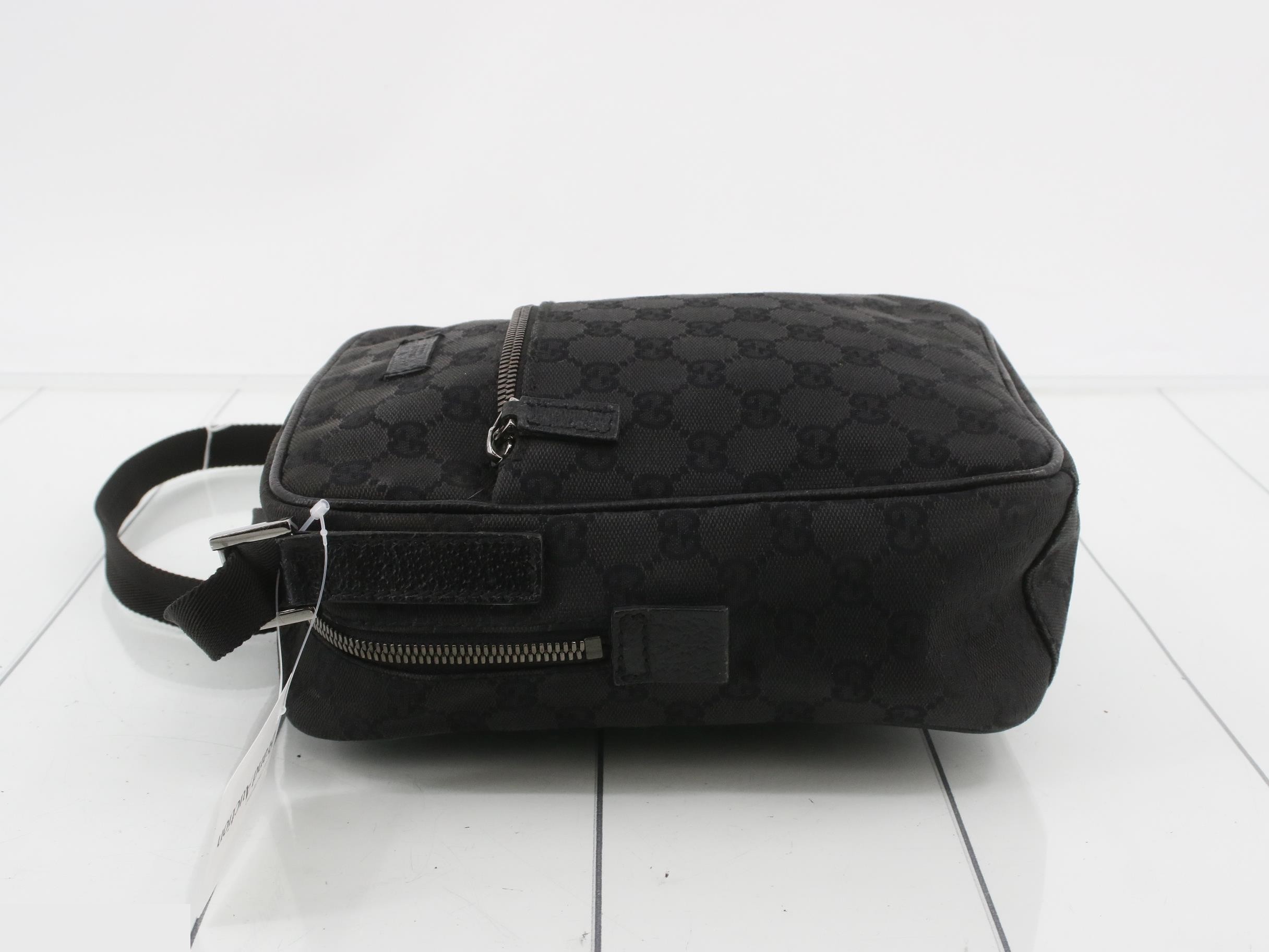 GG canvas shoulder bag — view 4