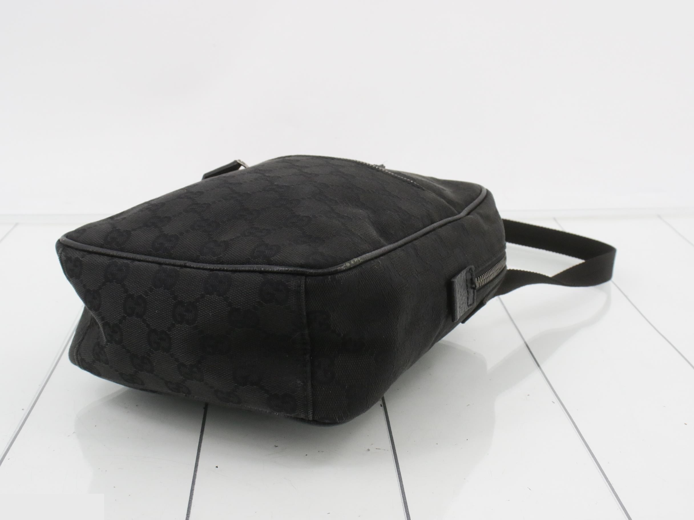 GG canvas shoulder bag — view 6
