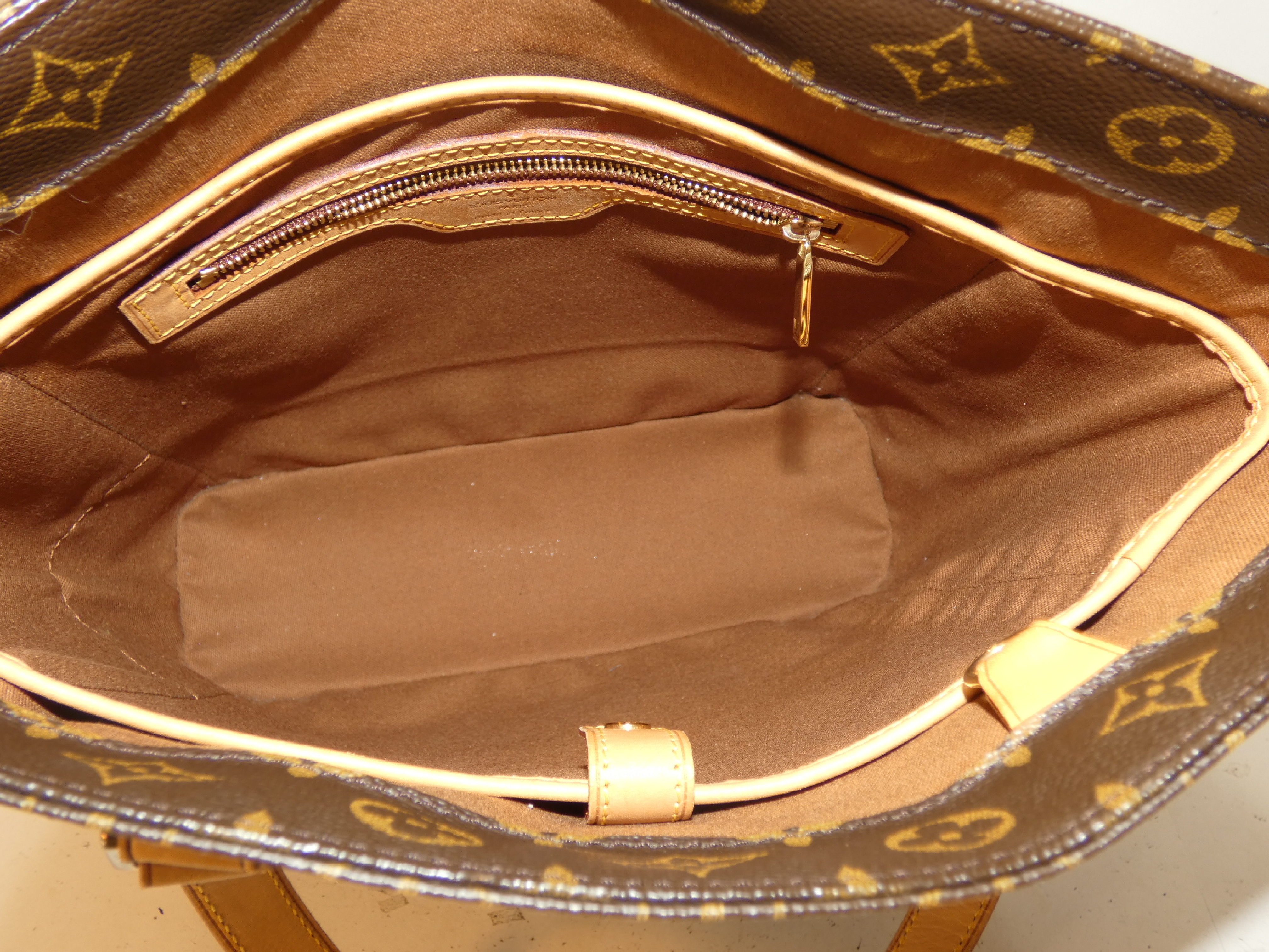 Vavin GM Monogram Tote Bag — view 9
