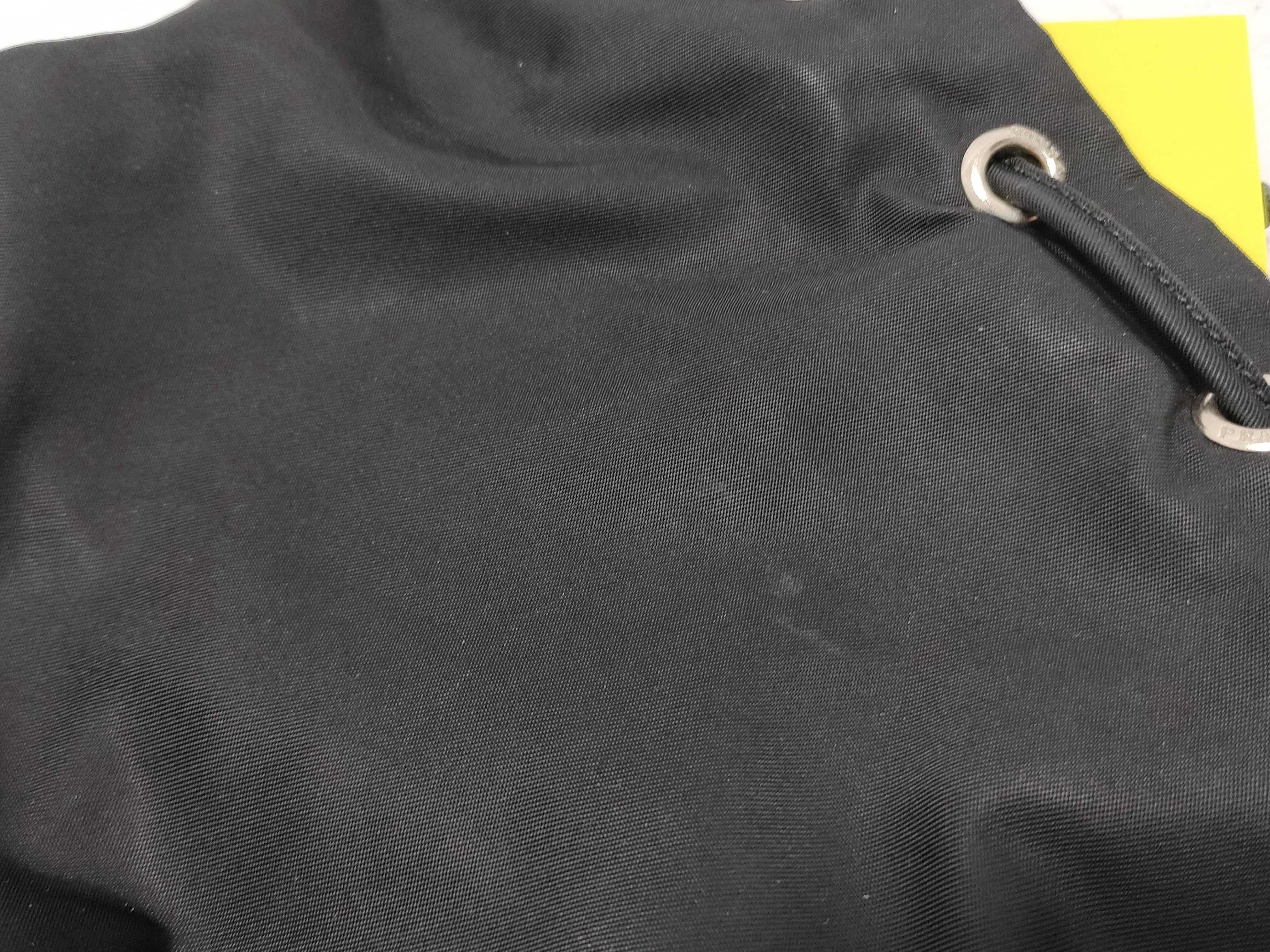 nylon drawstring pouch MV369 black. Accessories: Guarantee card and pouch. — view 9